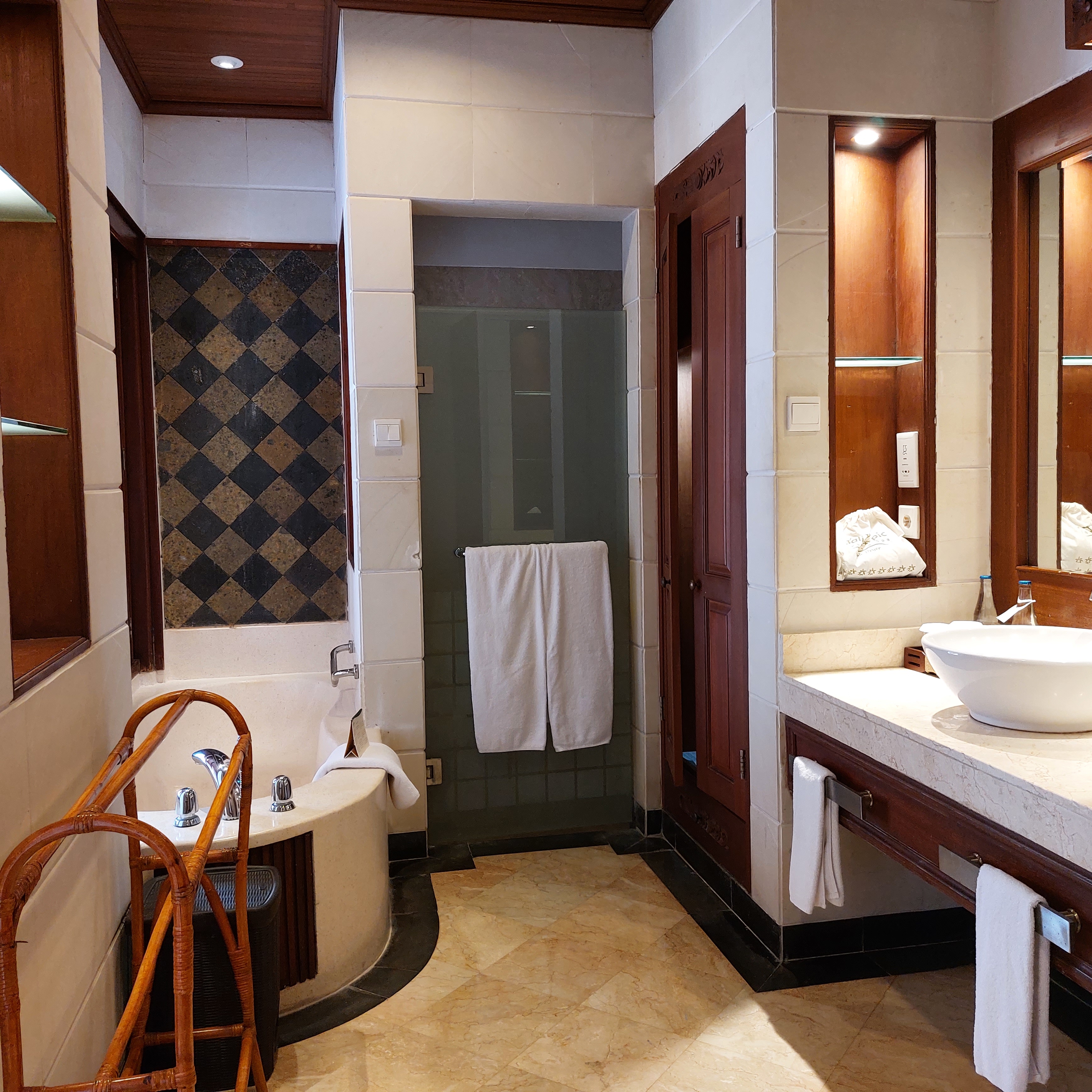 Double or Twin Deluxe