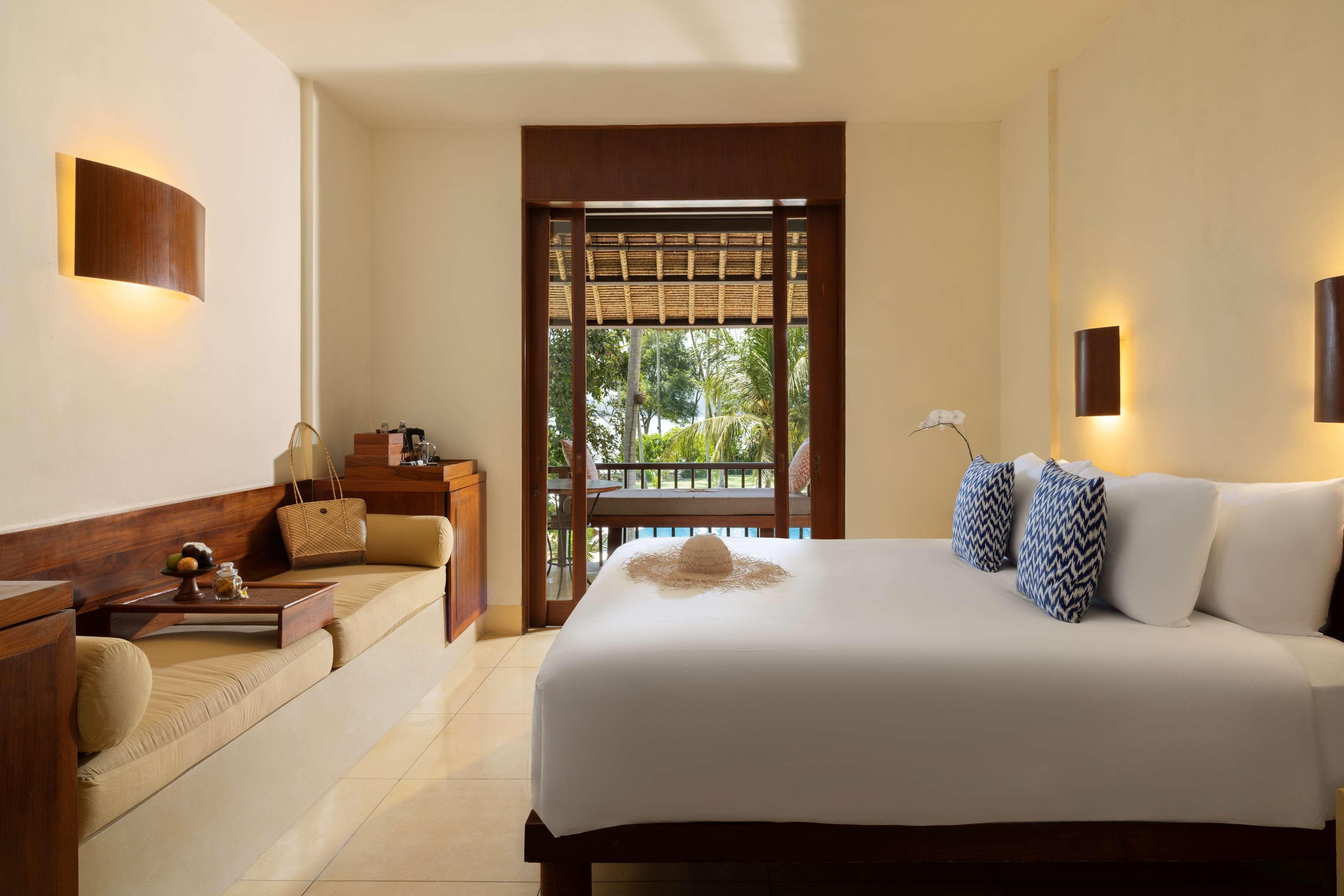 Room Deluxe King Bed