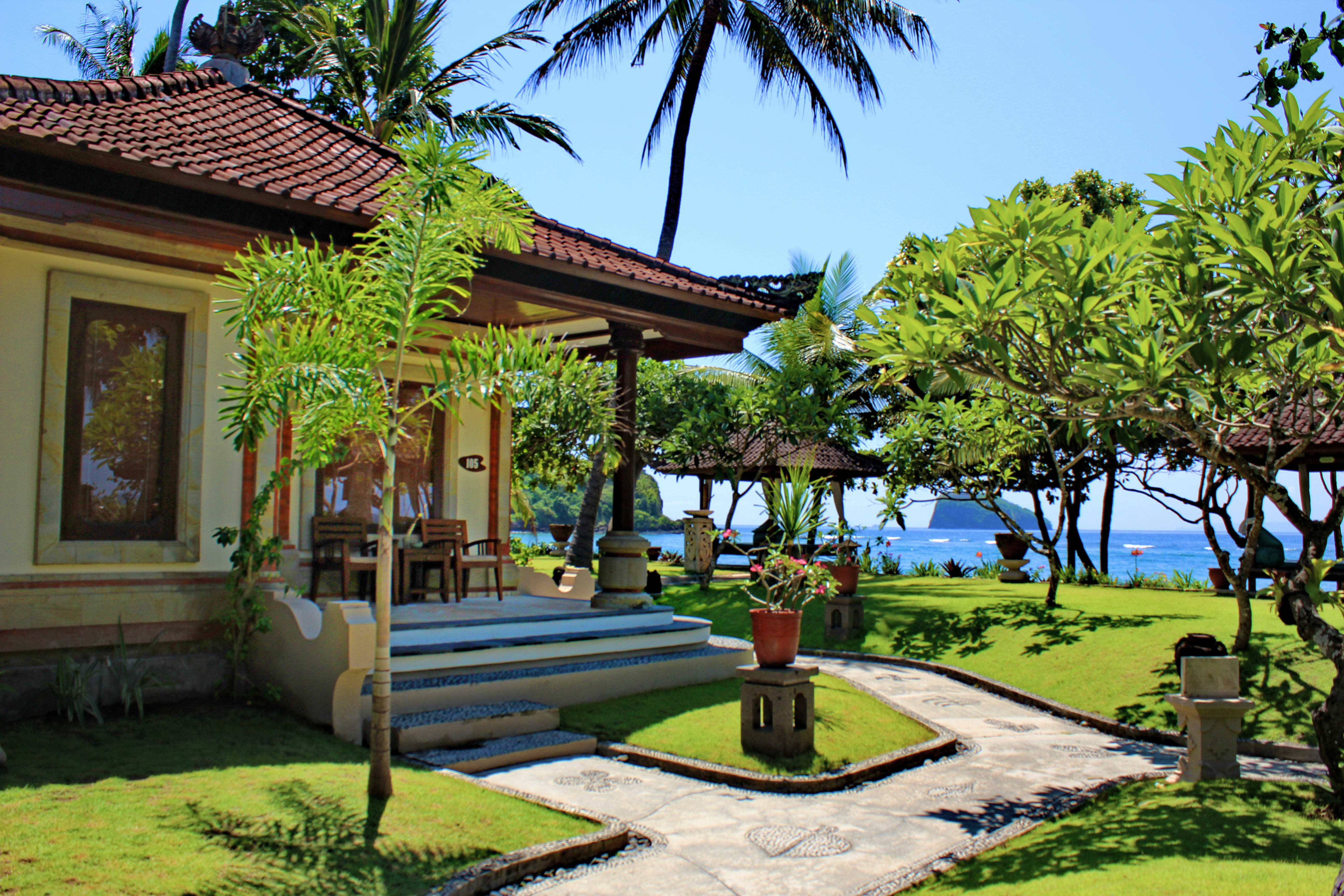 Bungalow Deluxe Beach Front