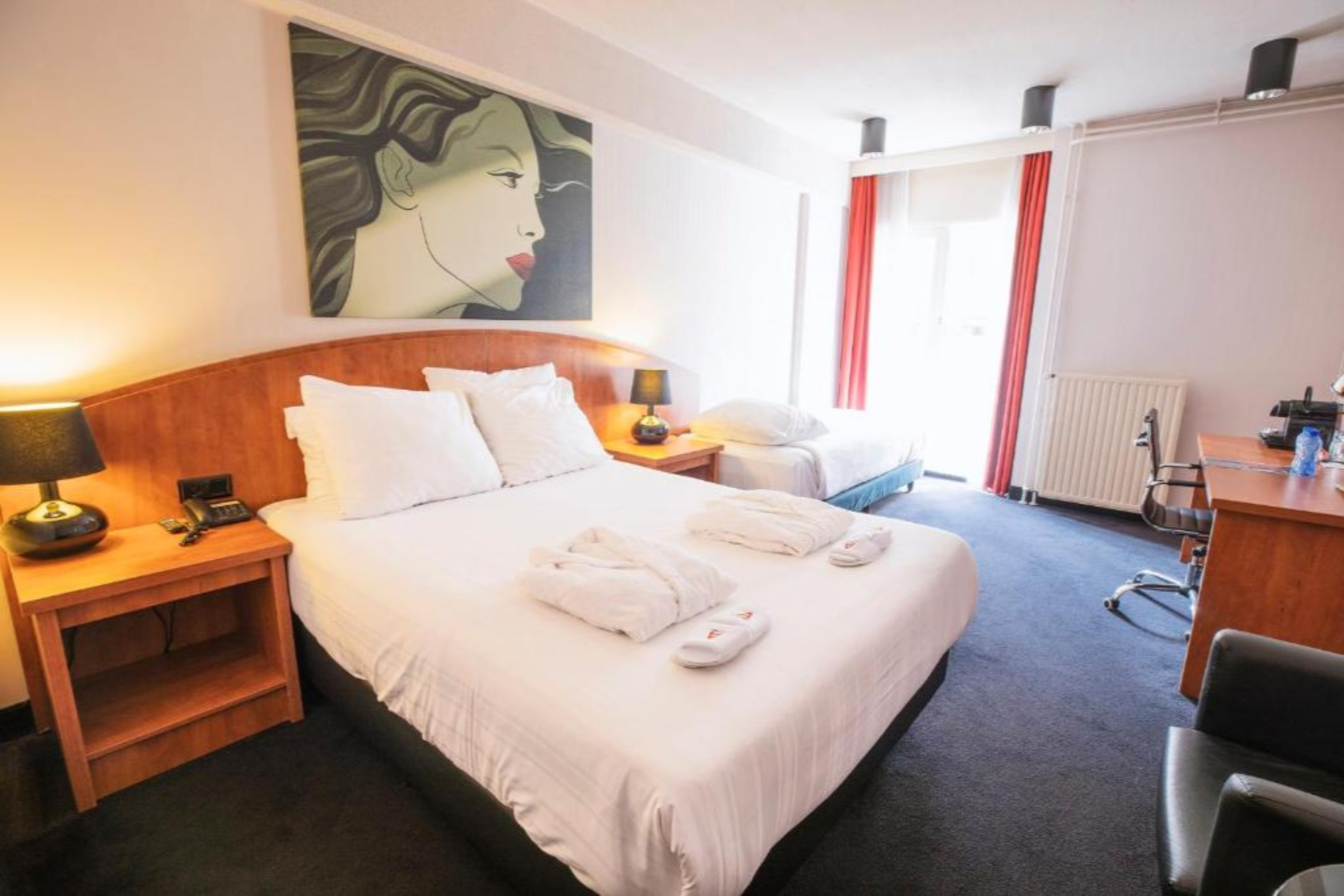 Double or Twin Standard