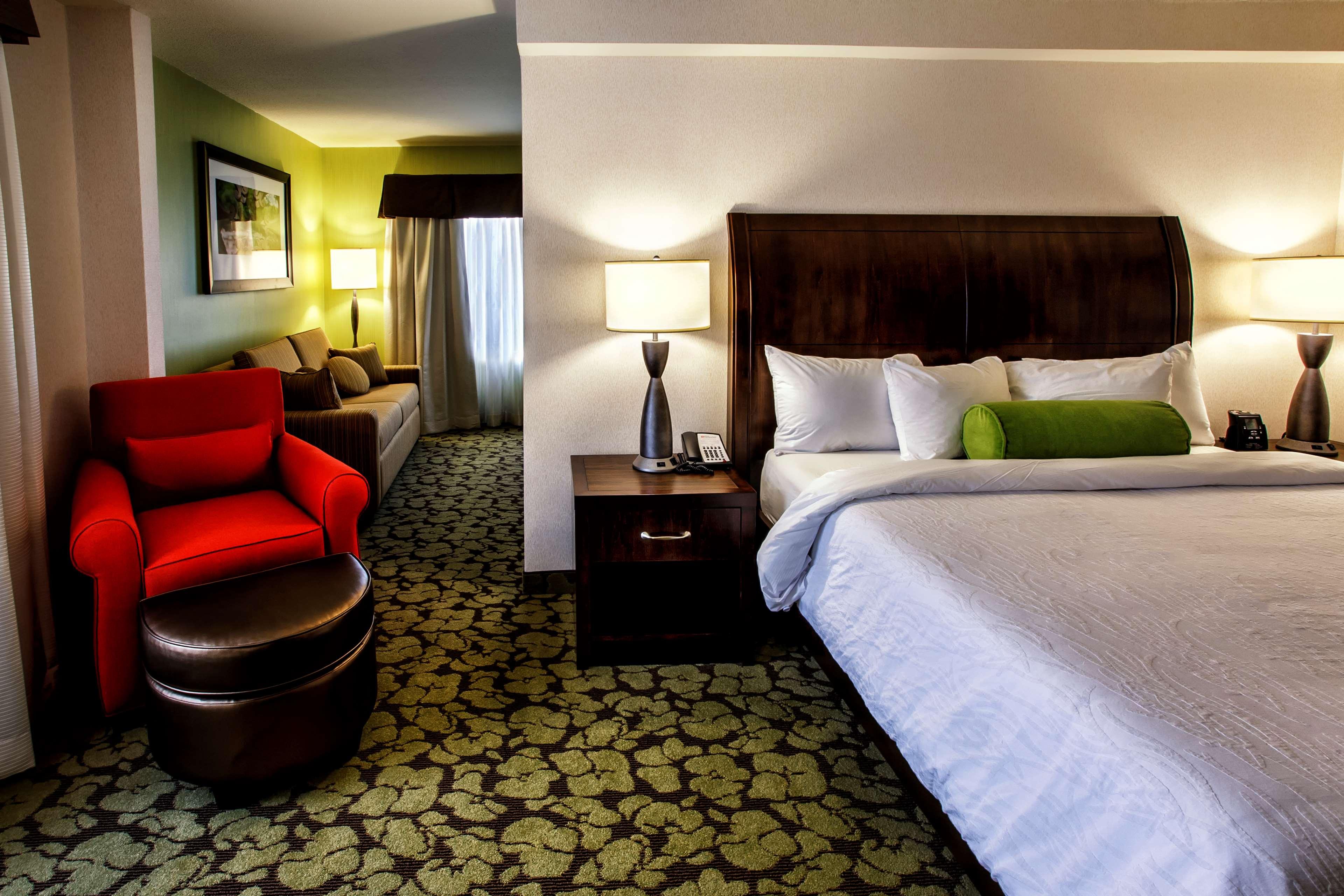 Double Deluxe King Bed