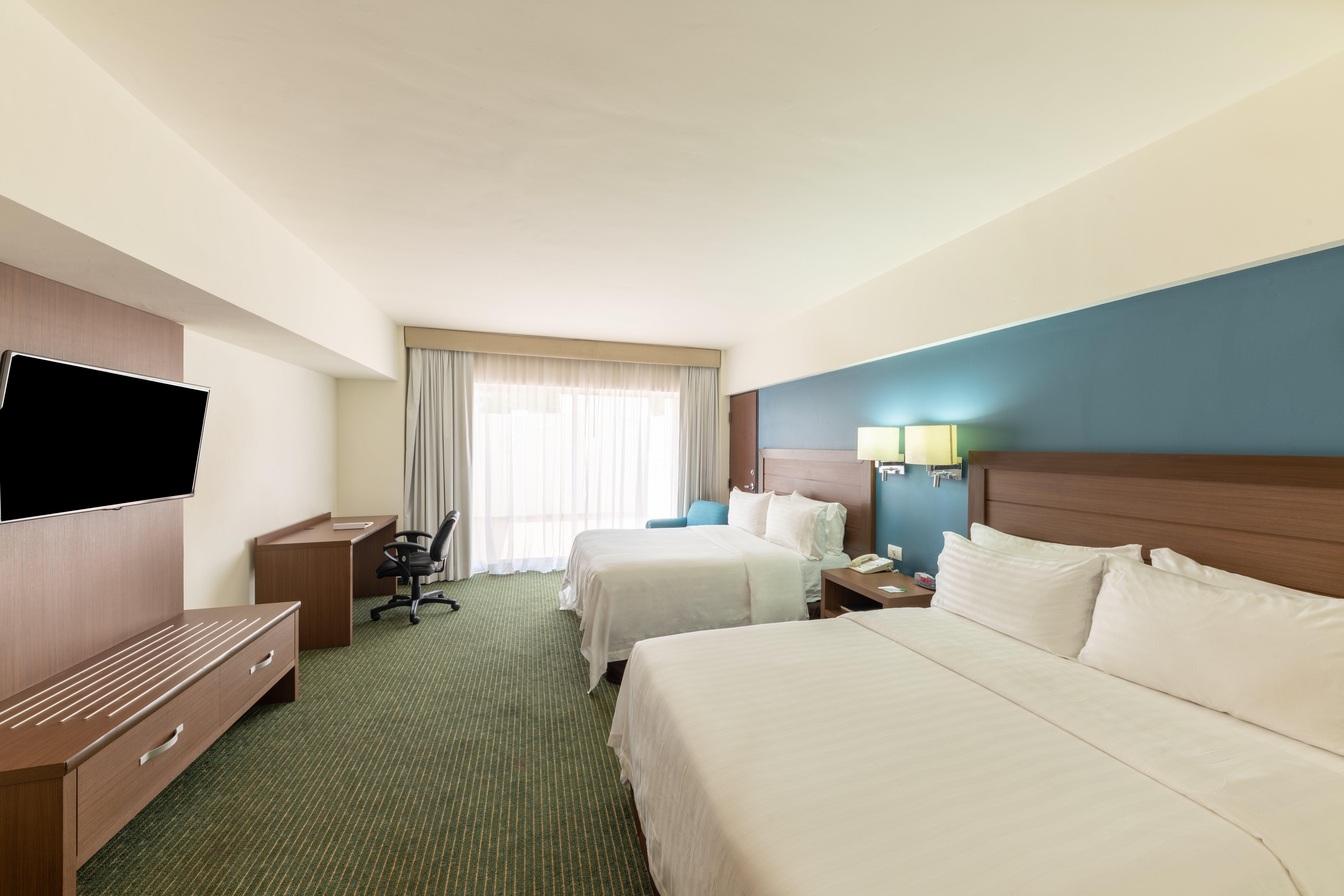 Double Accessible-two Queen Beds