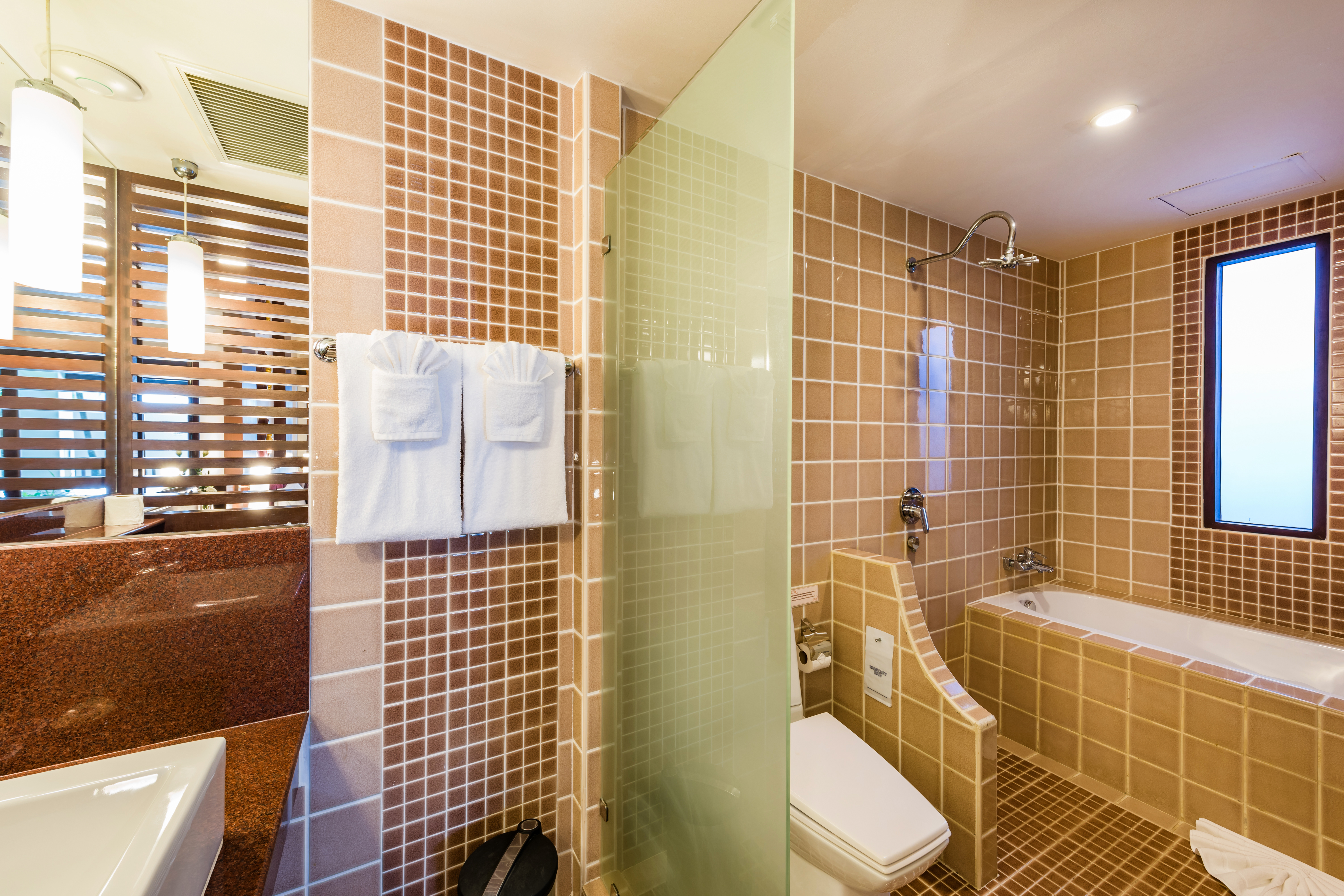 Bungalow Premium King Bed