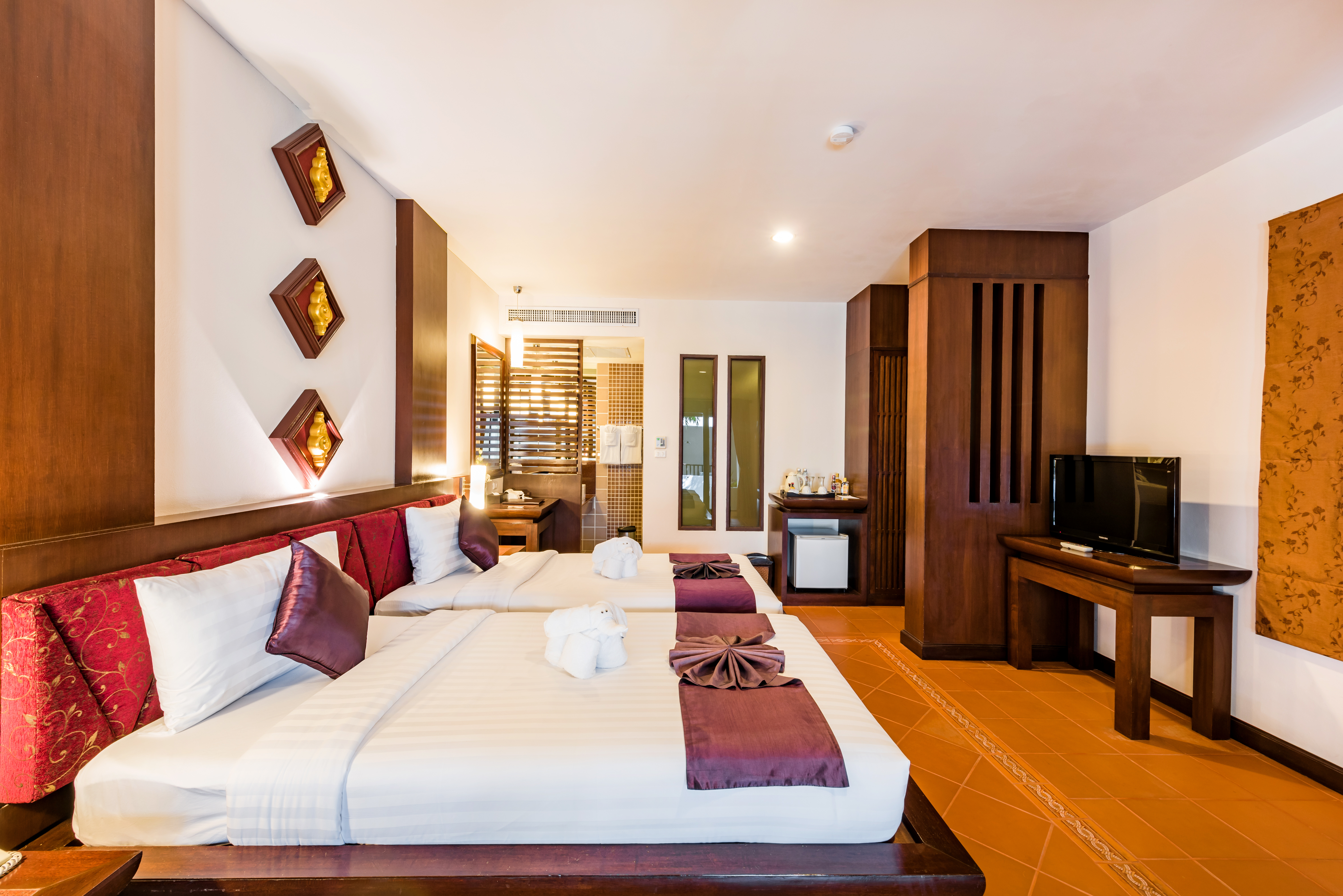 Bungalow Premium King Bed