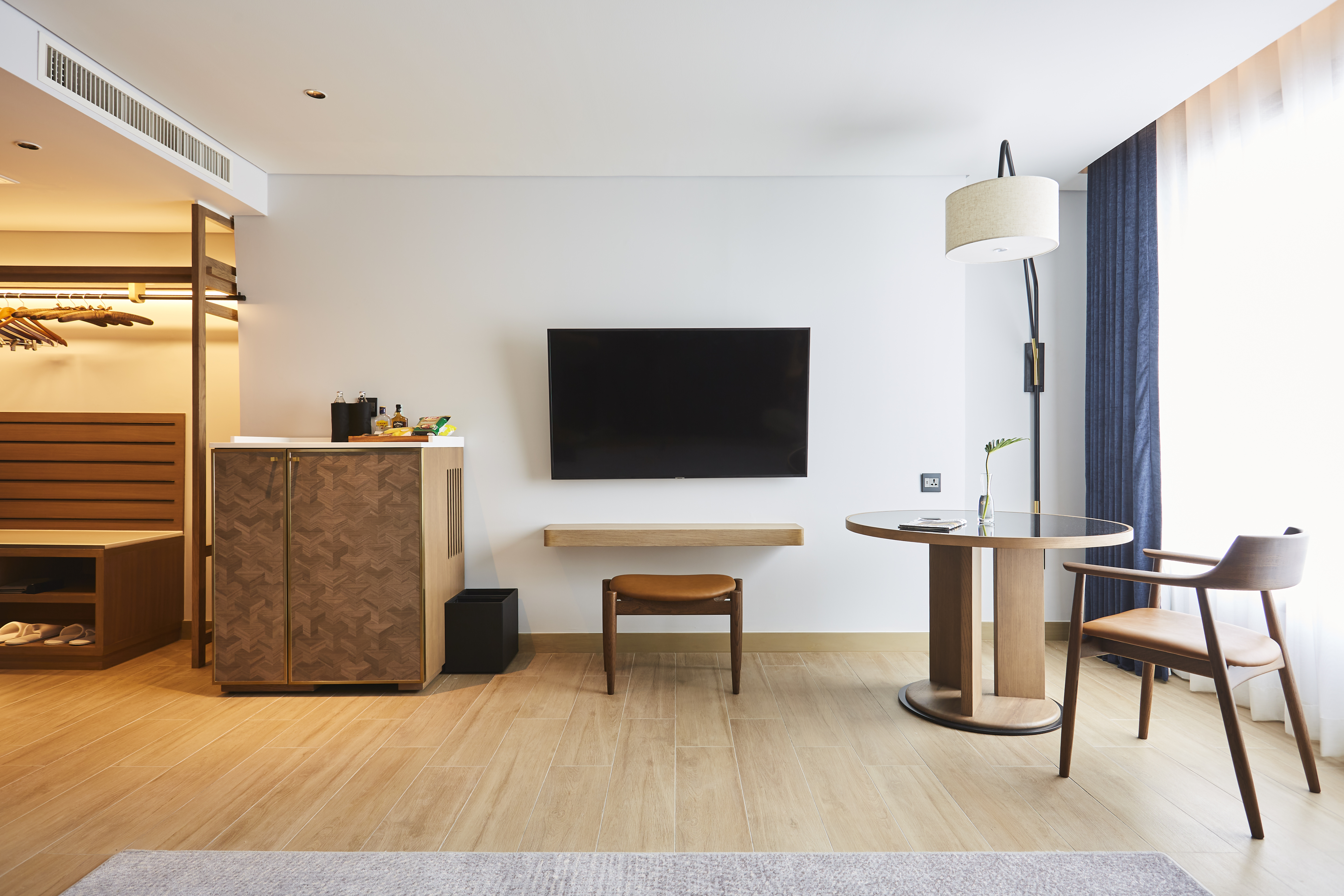 Double Premier King Bed