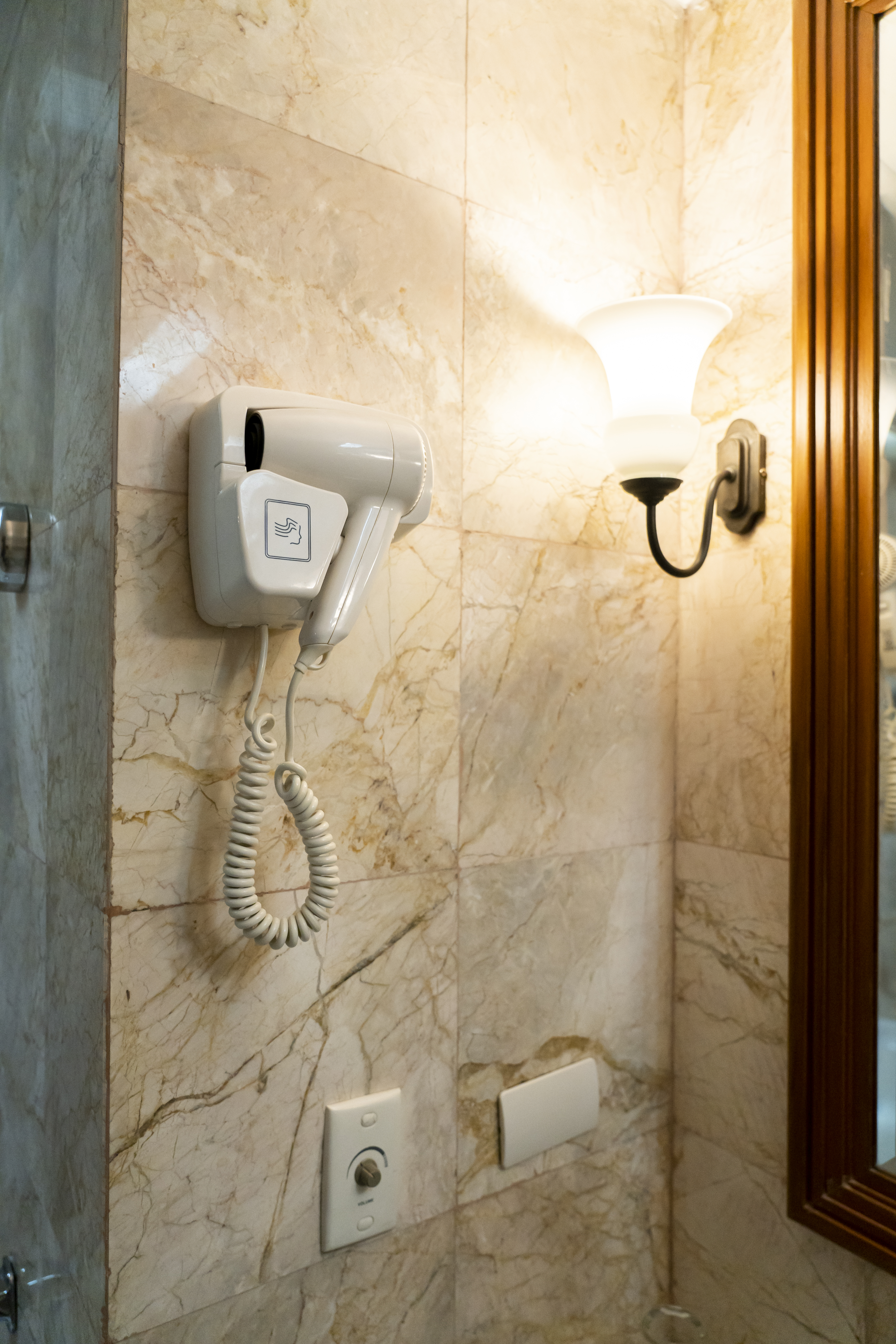 Double or Twin Deluxe