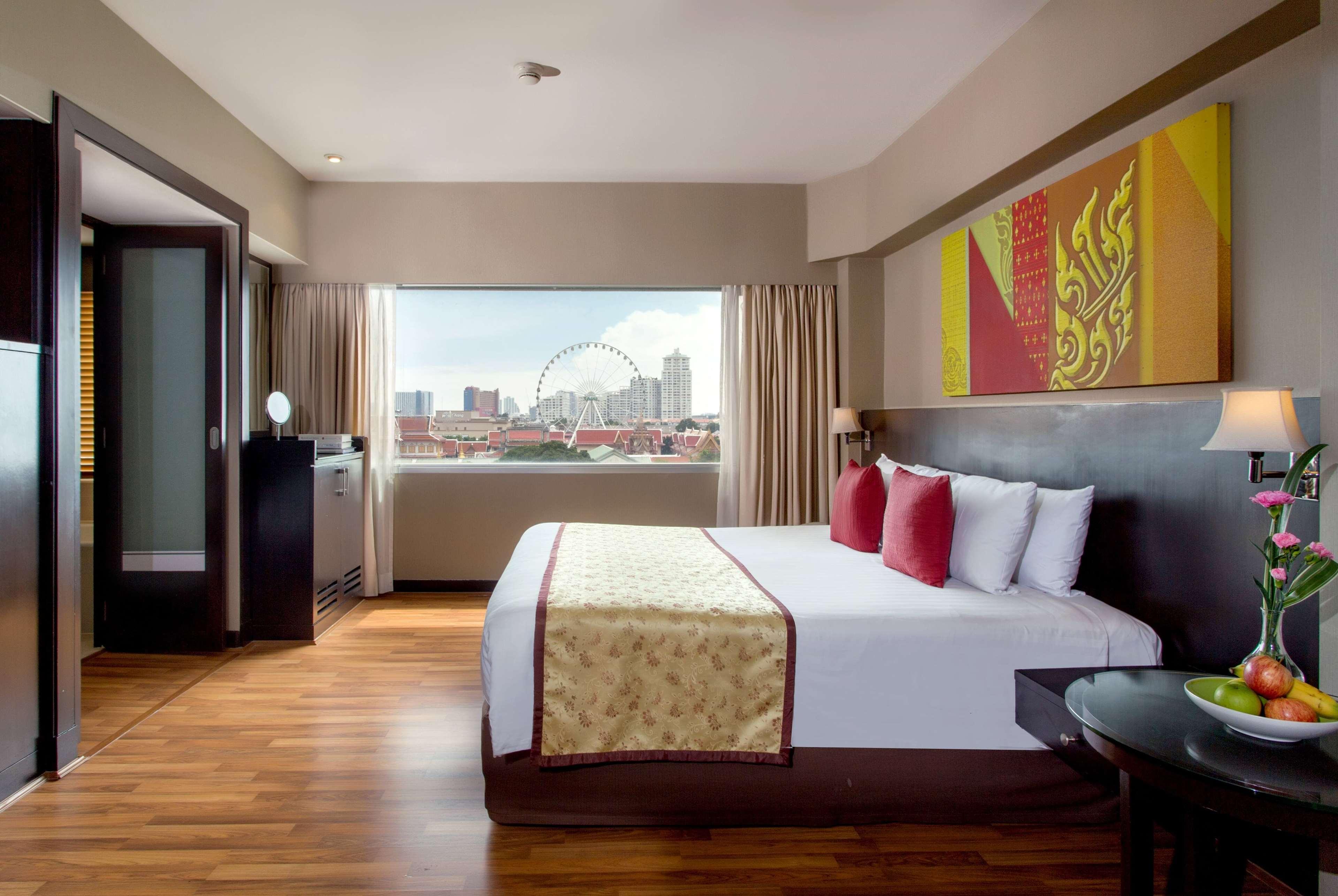 Double King Size Bed