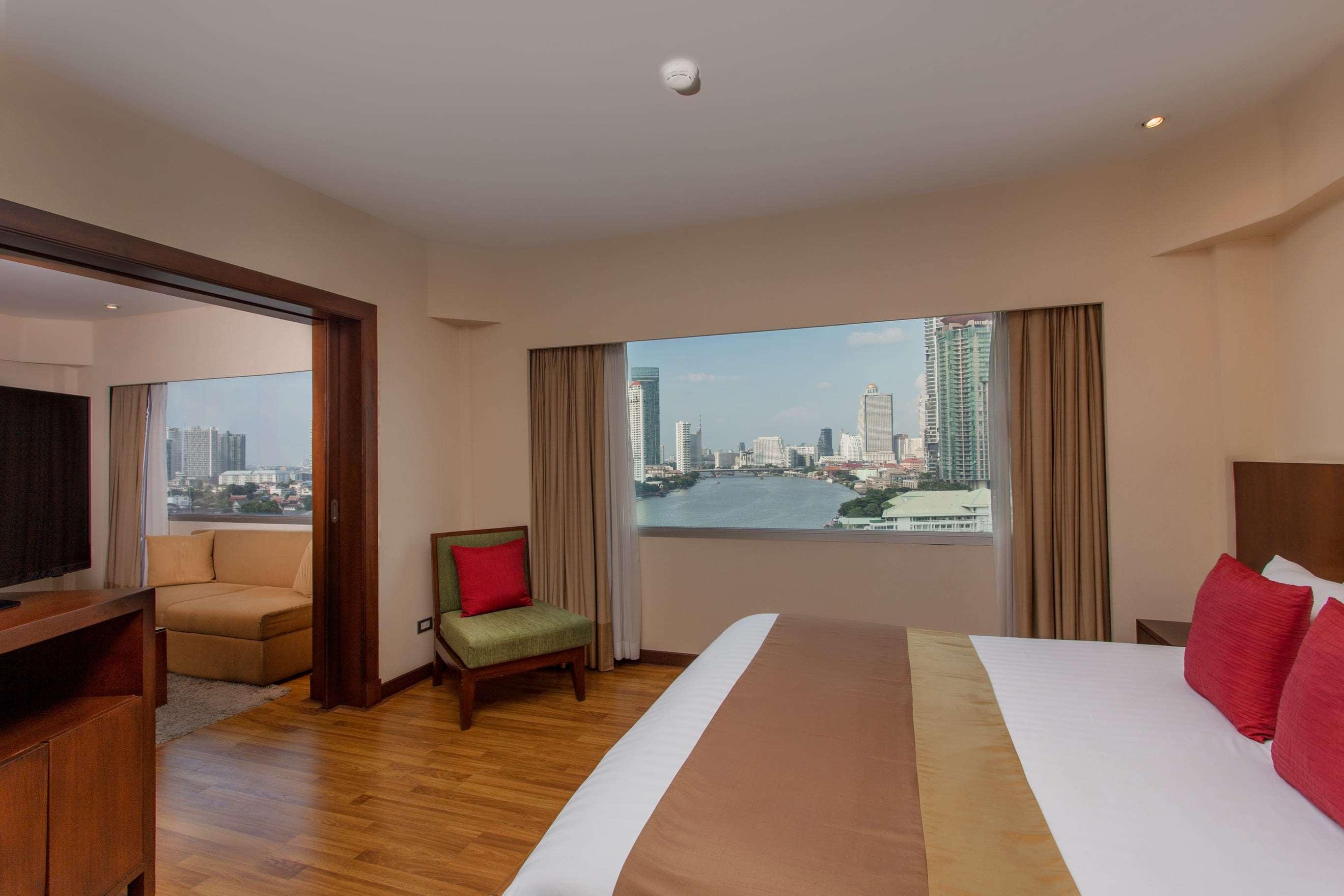 Suite City View King Bed