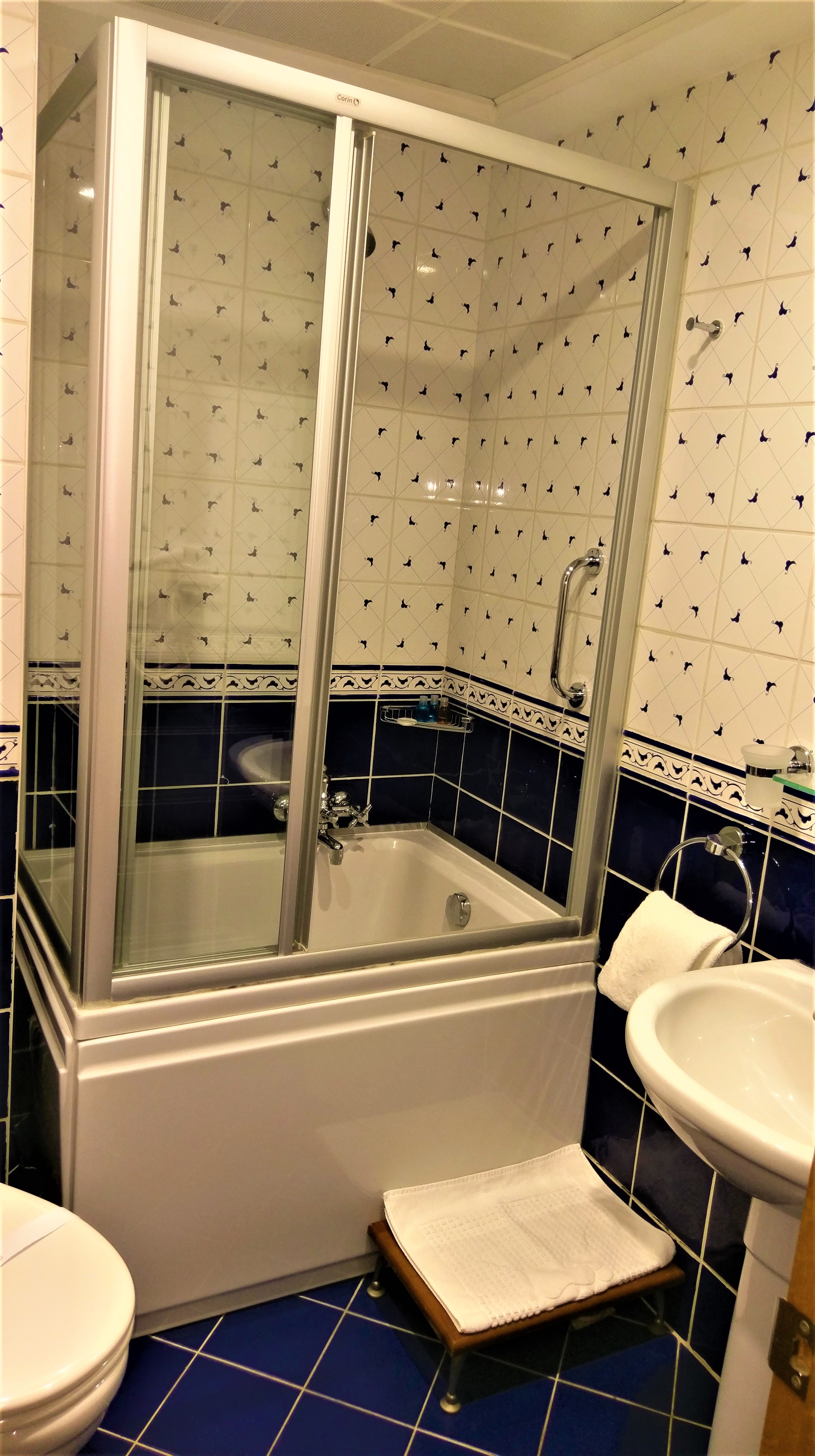 Double or Twin Standard