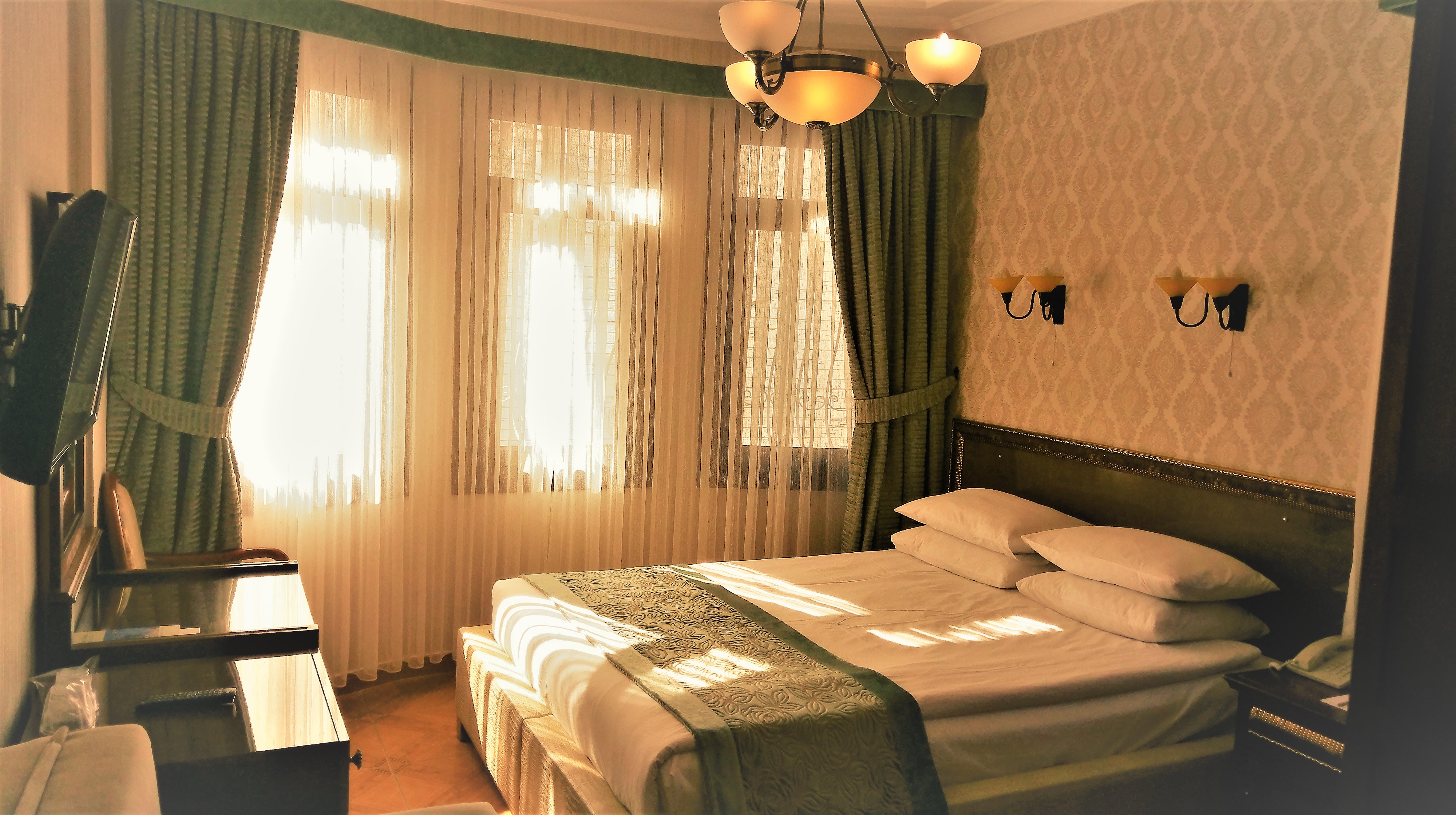 Double or Twin Standard