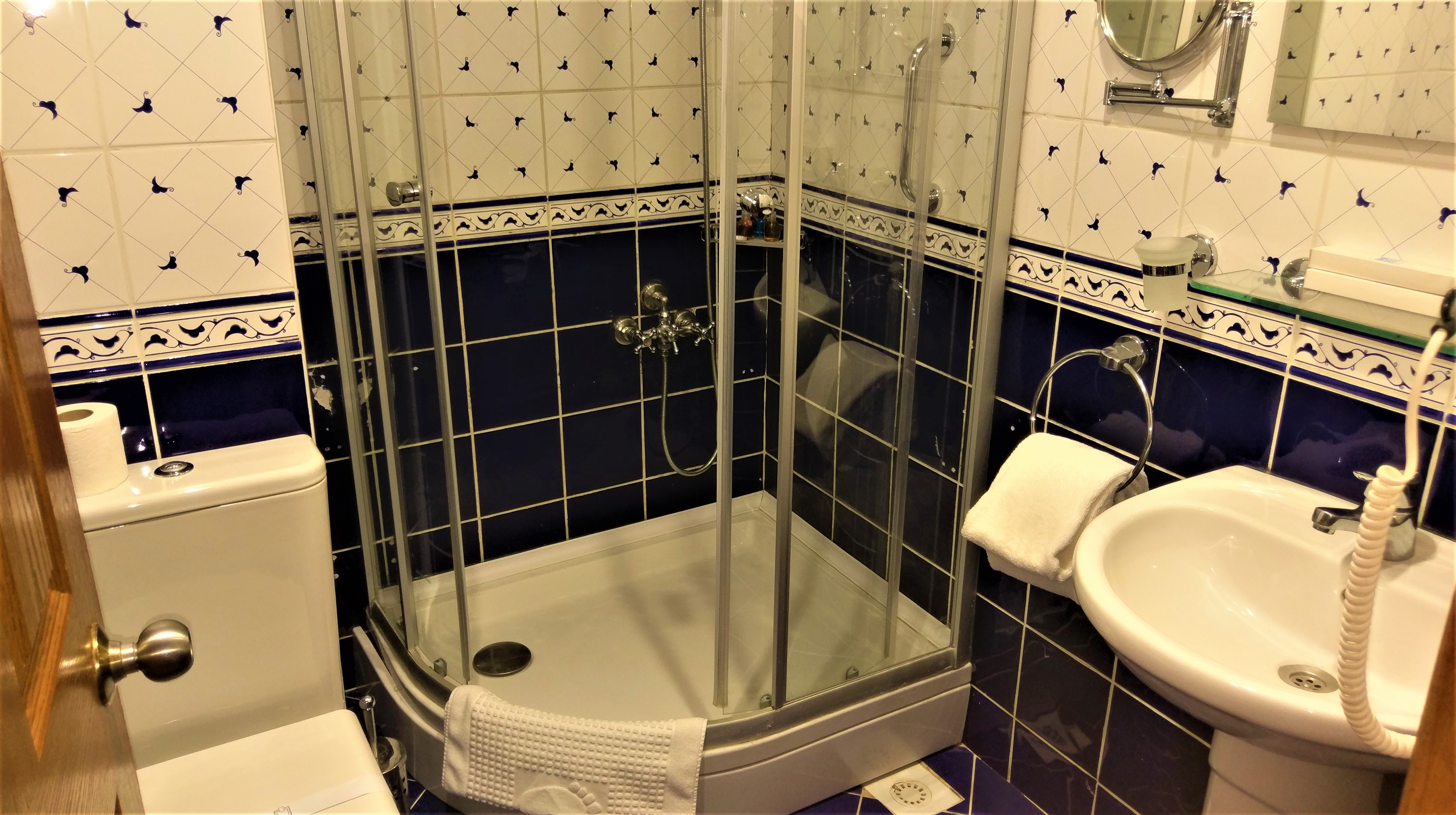 Double or Twin Deluxe