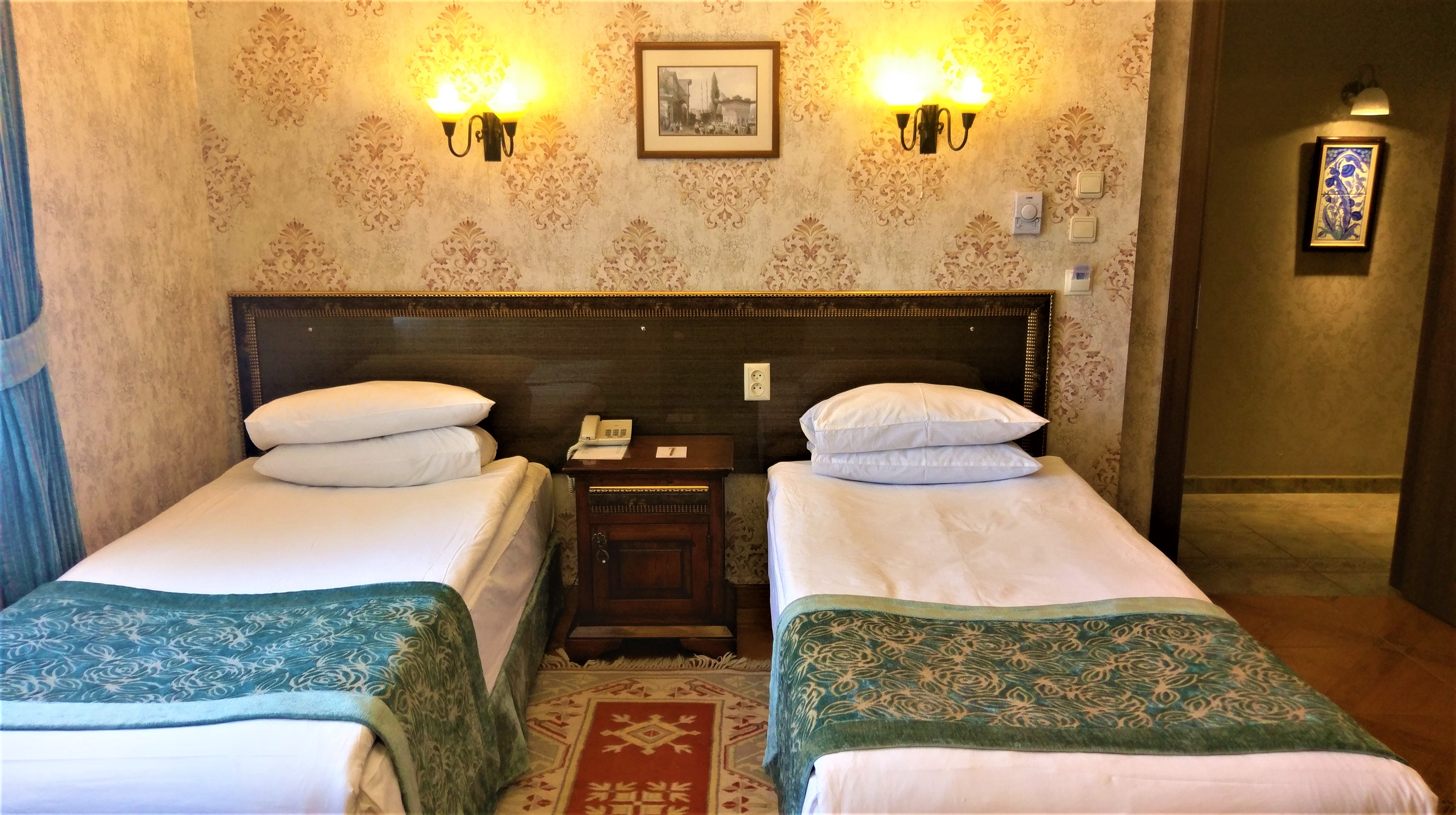 Double or Twin Deluxe