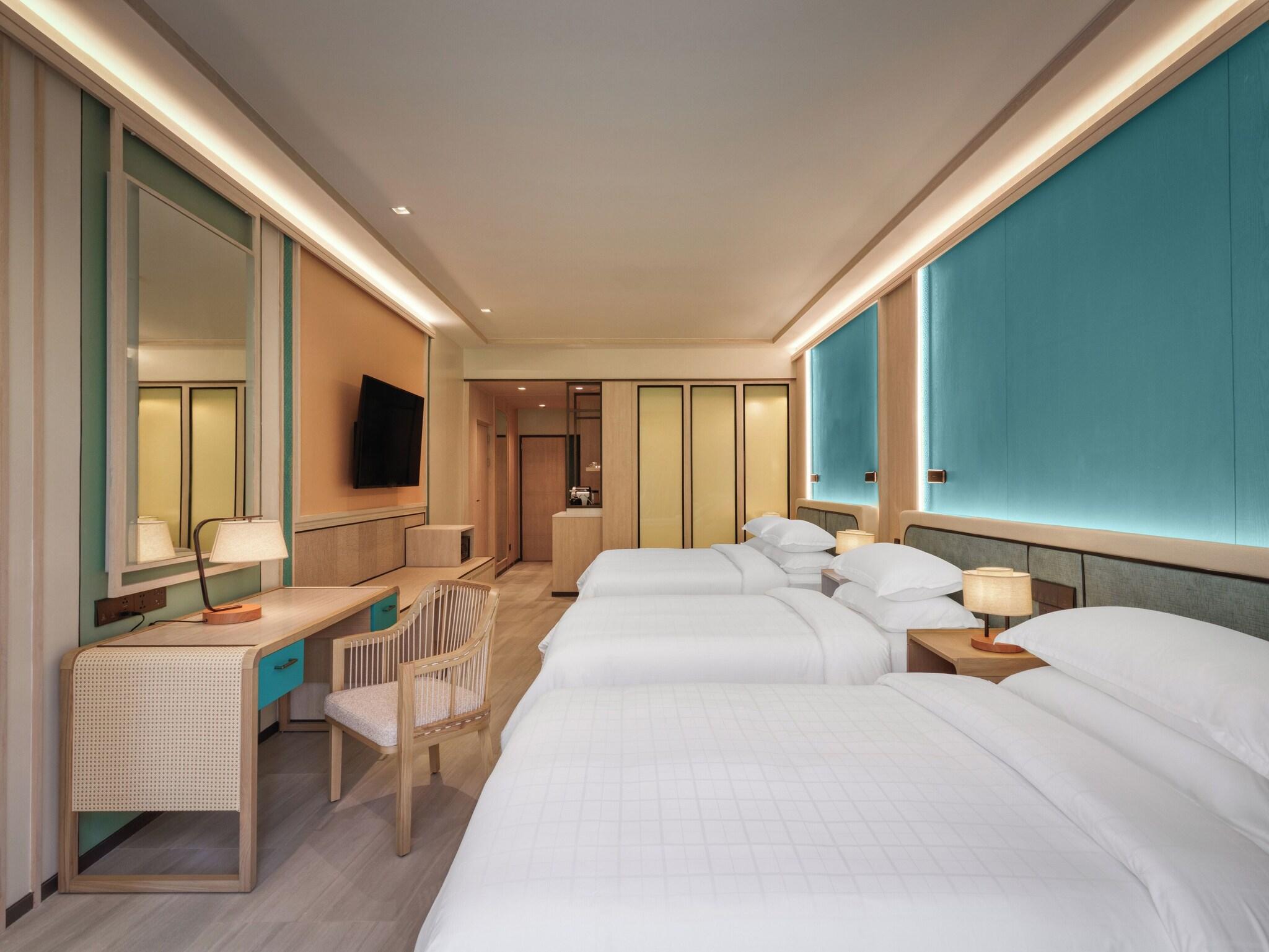 Family Room King Size Bed