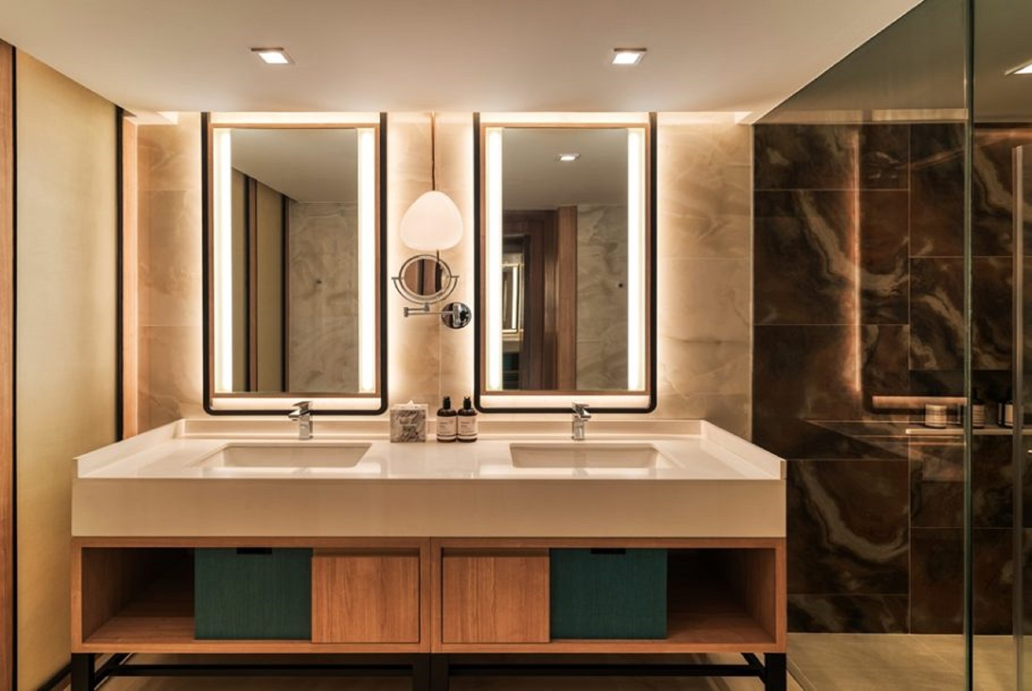 Double or Twin Deluxe Premium