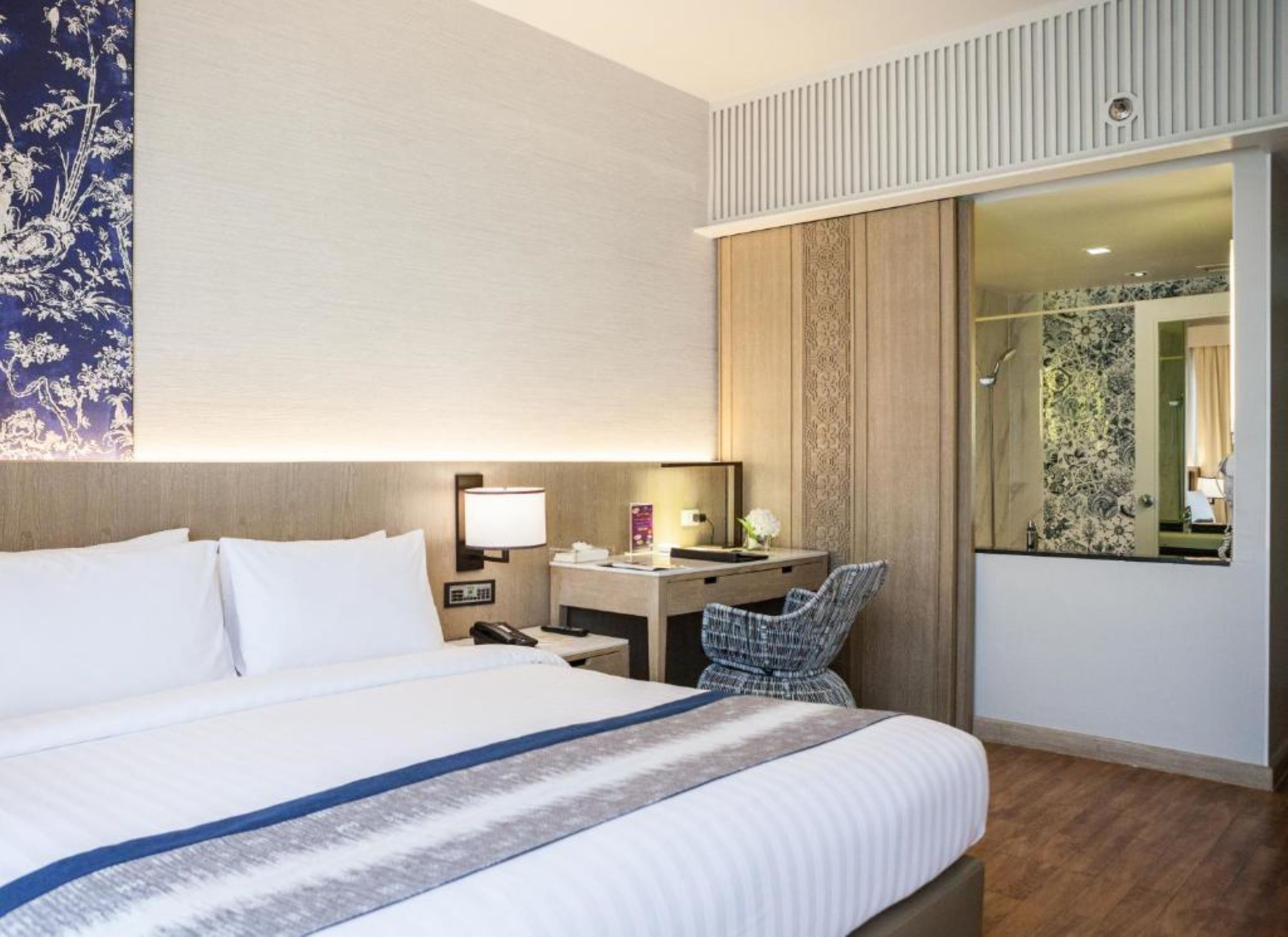 Double or Twin Deluxe Sea View