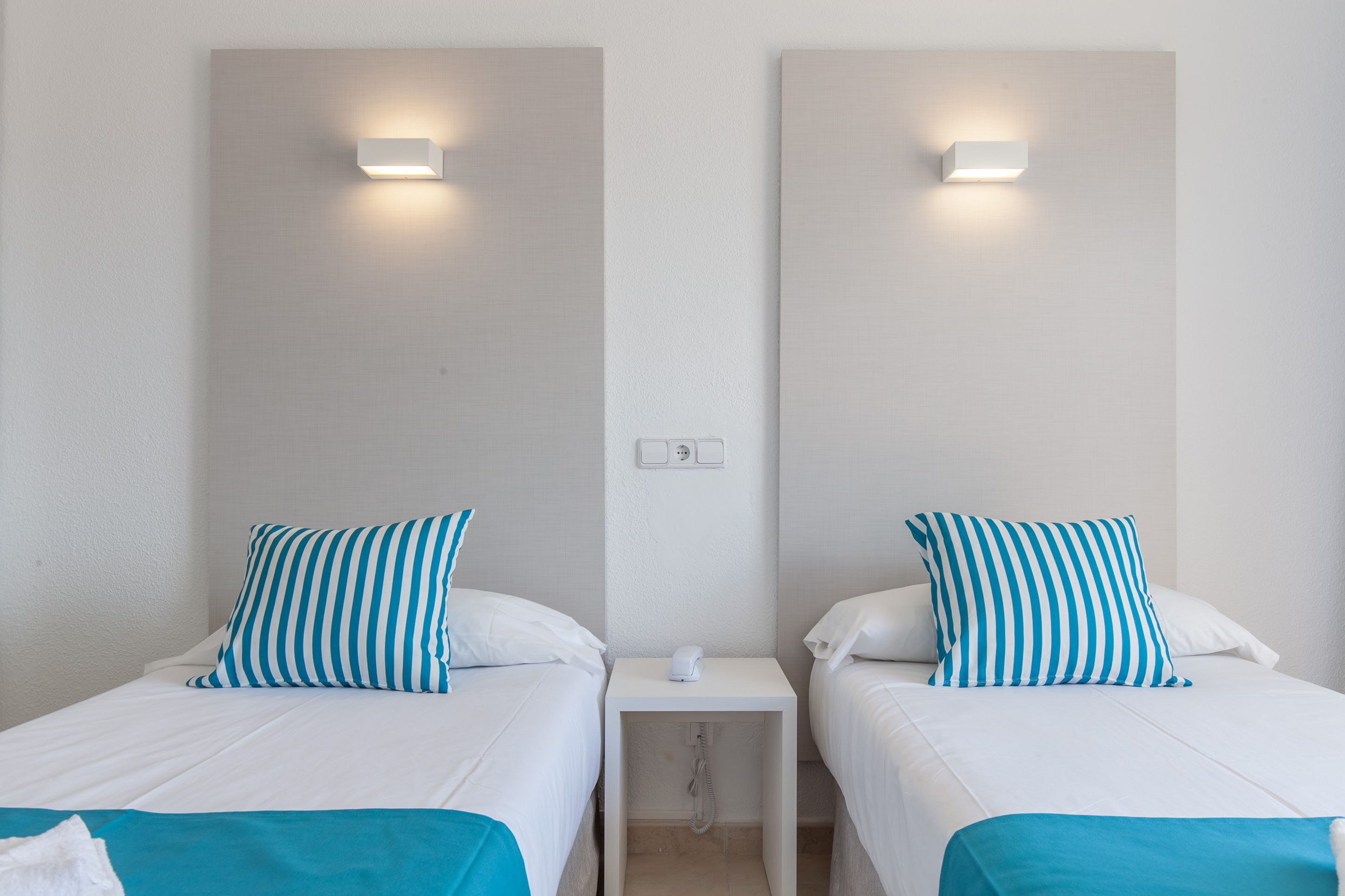 Double or Twin Standard