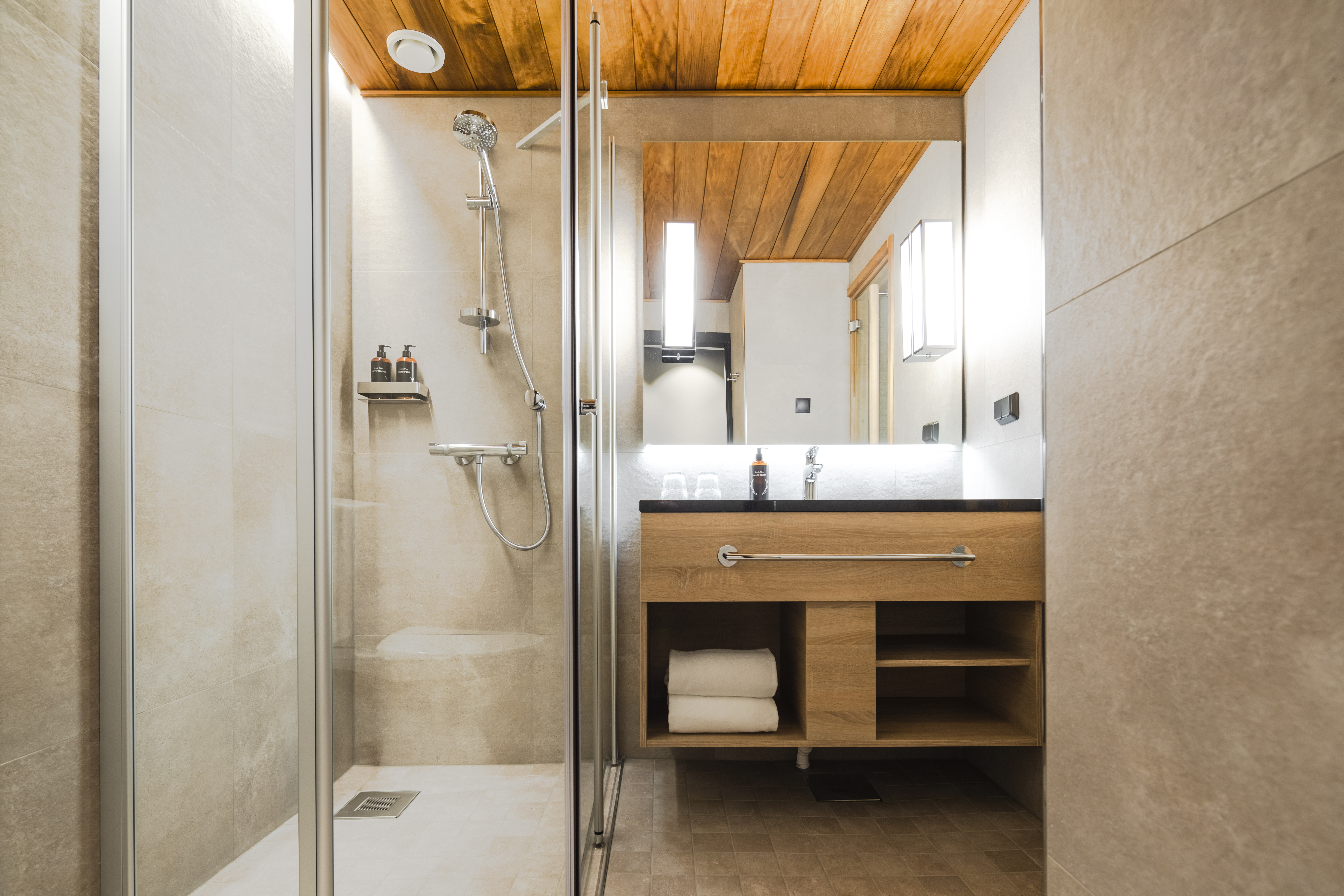 Suite Two Bedrooms One Bathroom