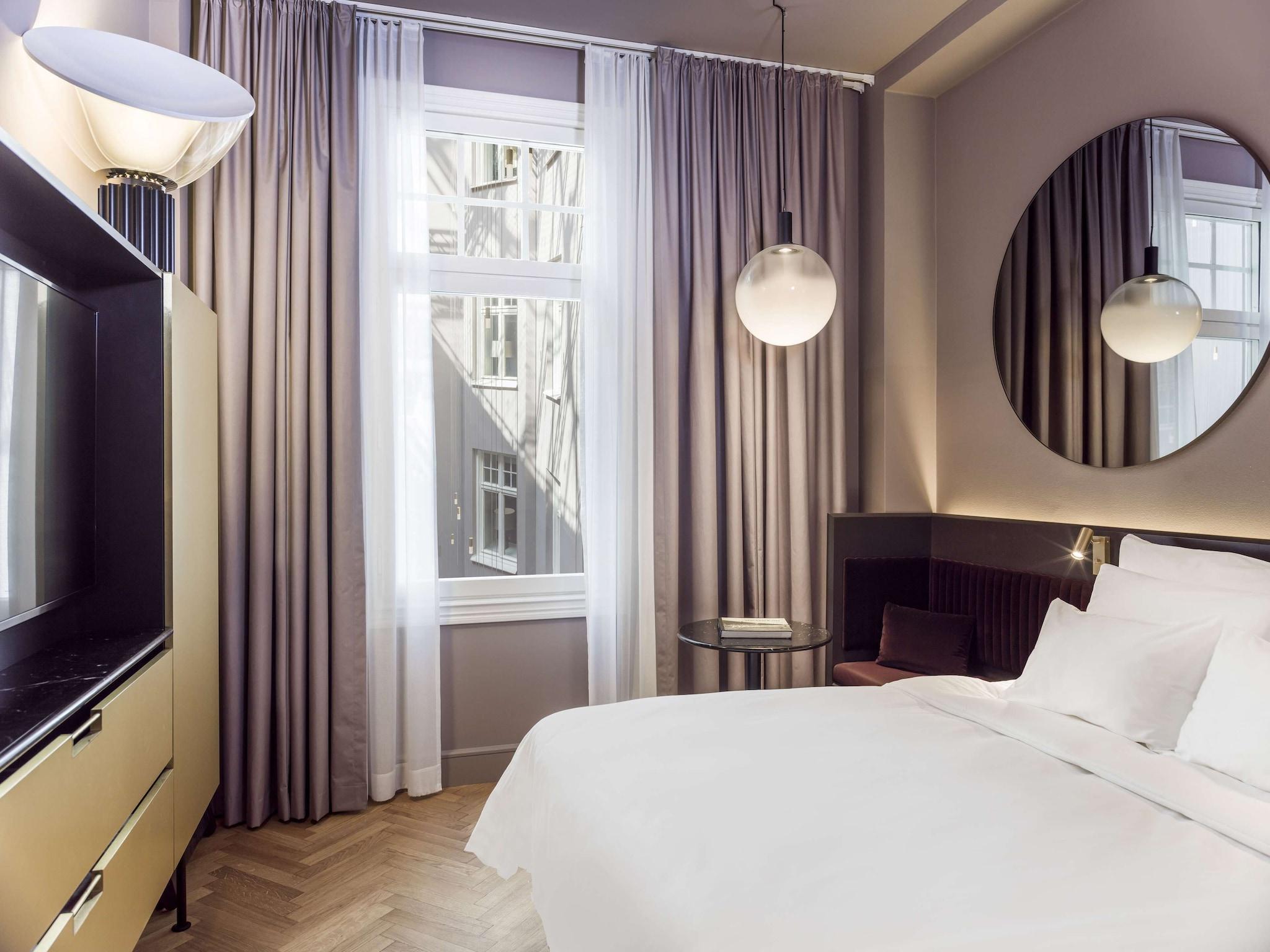 Double Superior King Bed