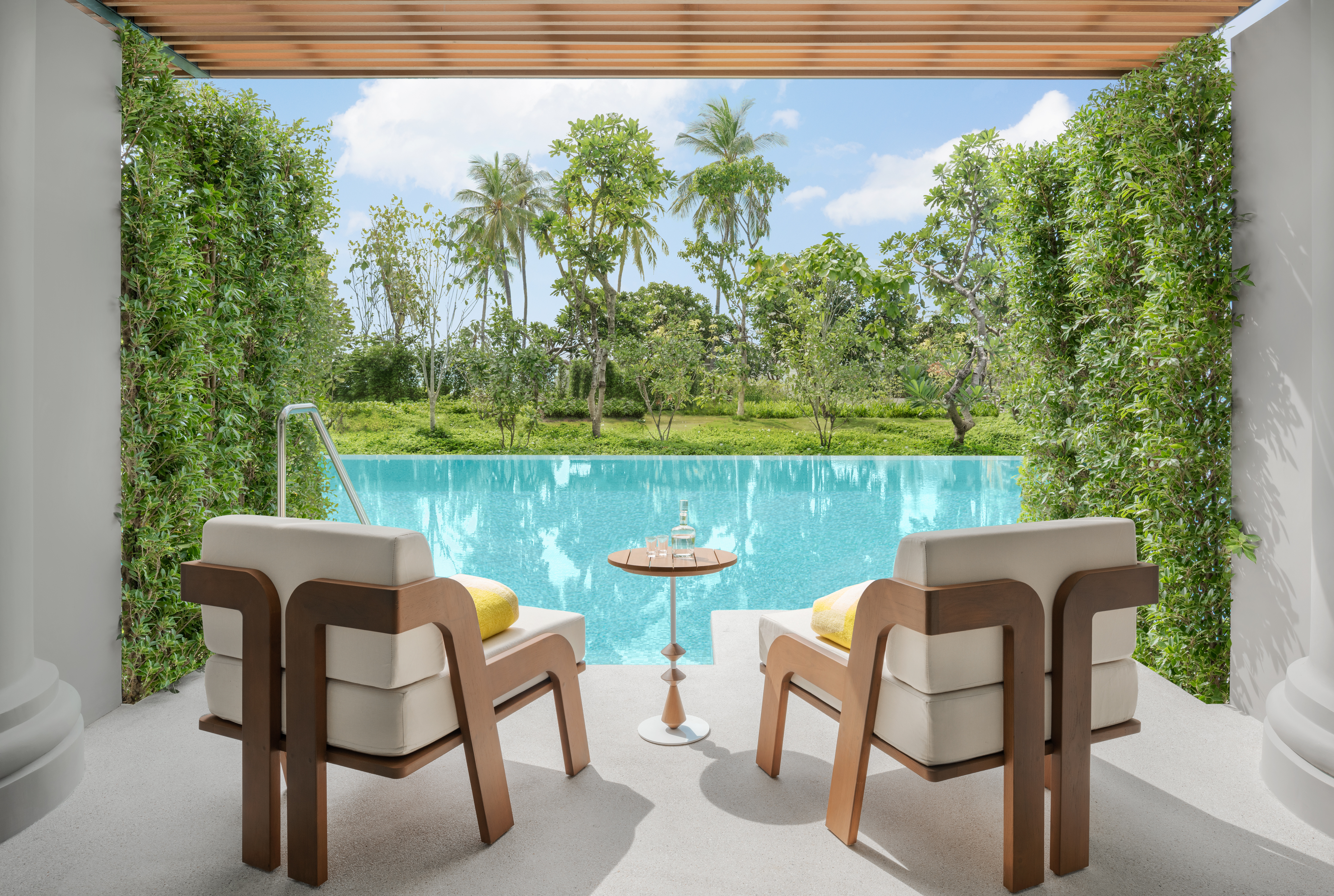 Double Deluxe Pool View