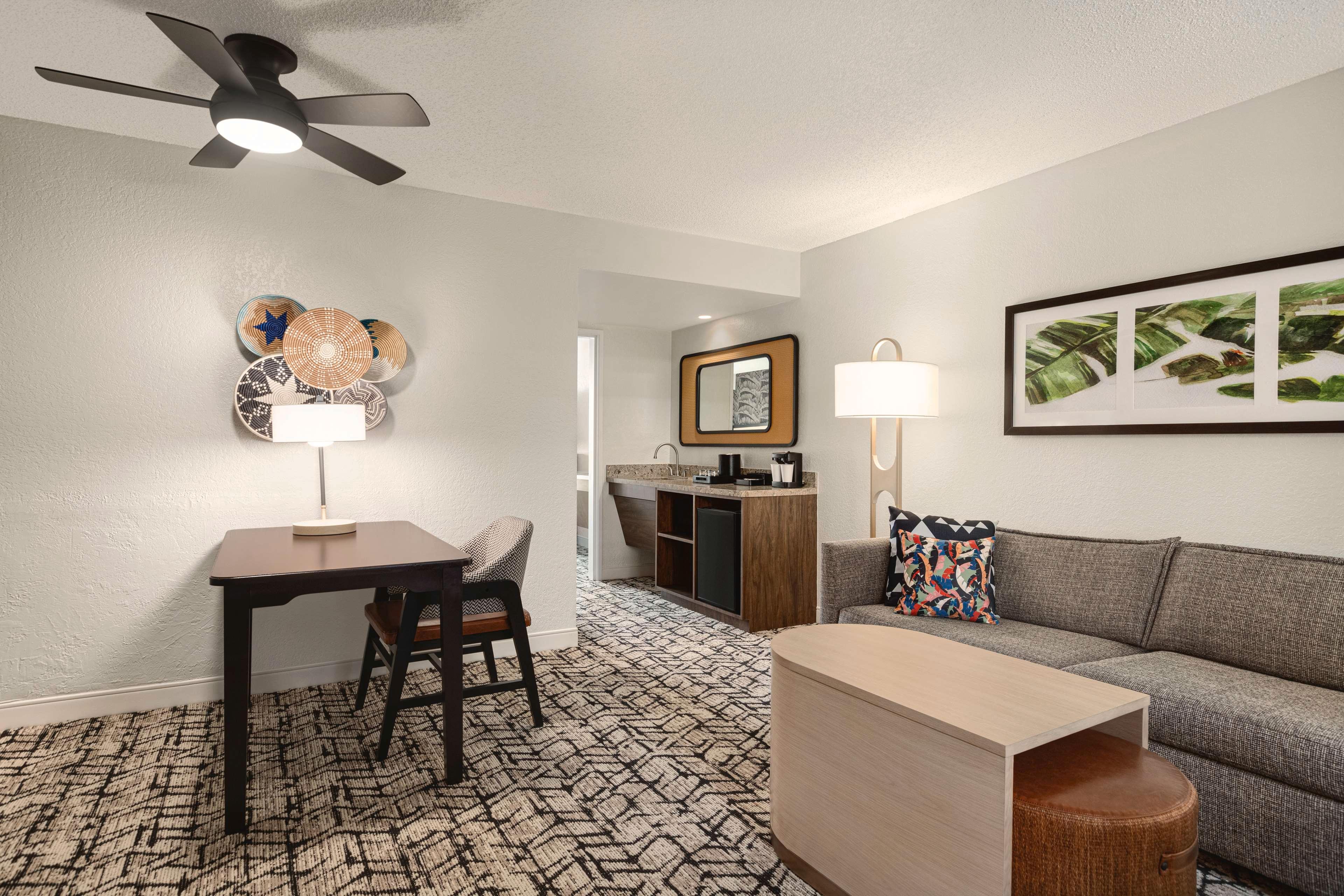 Double King Bed One Bedroom 