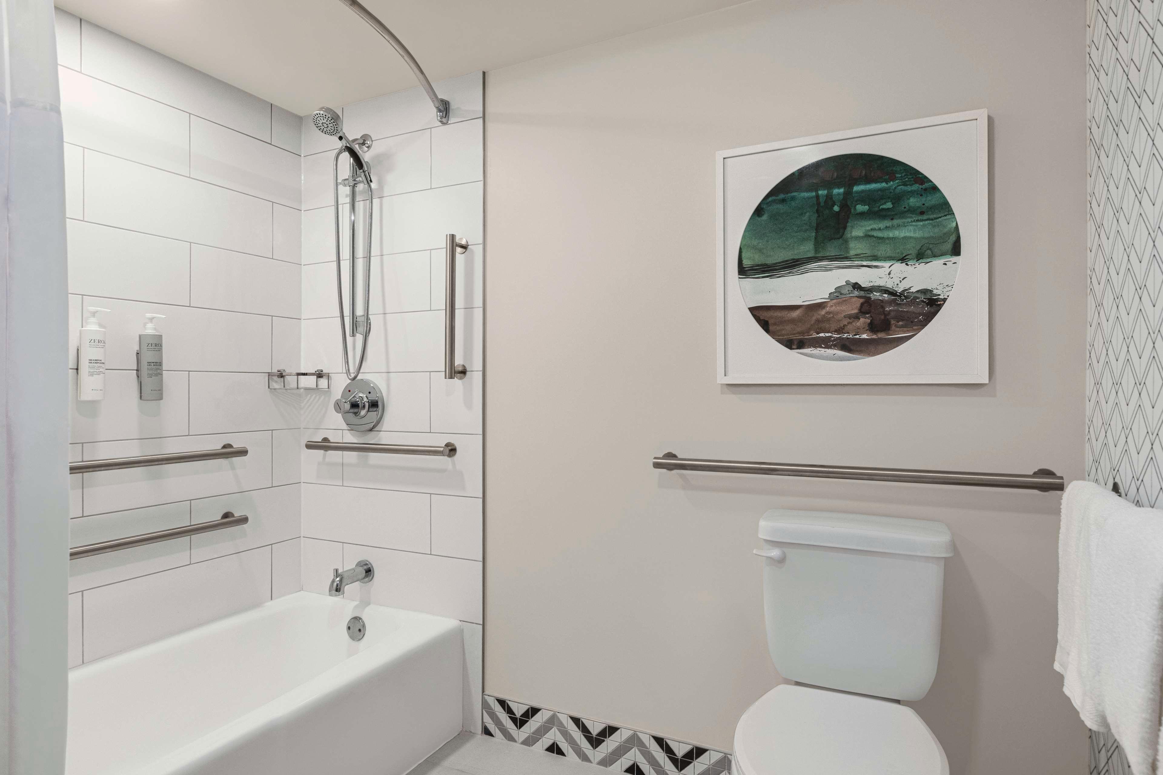 Double King Bed One Bedroom 