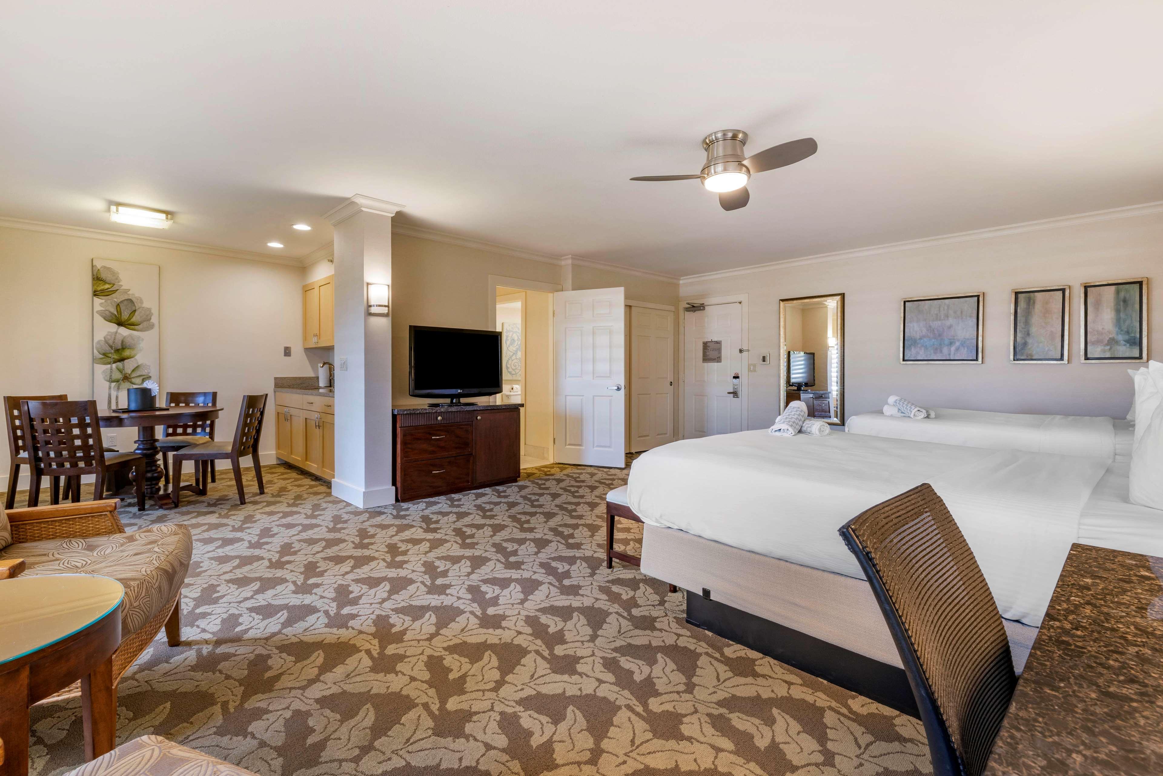 Suite Two Queen Beds