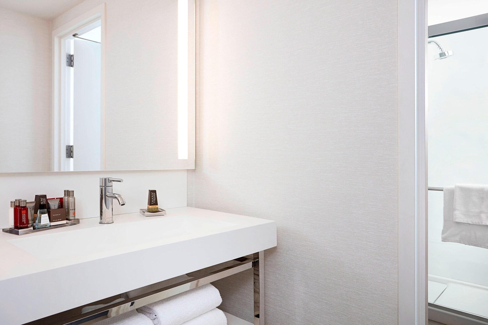 Suite Two Double Beds One Bedroom 