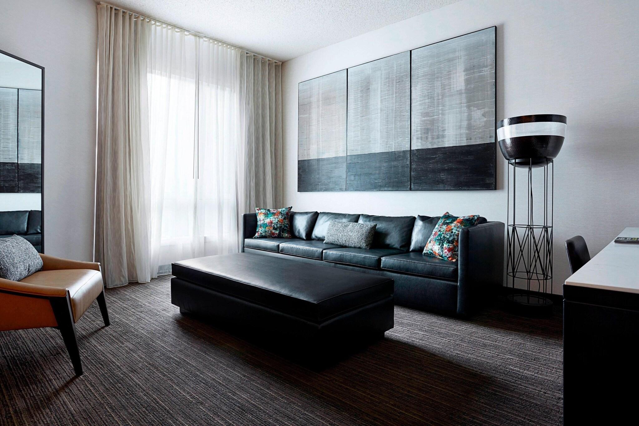 Suite Two Double Beds One Bedroom 