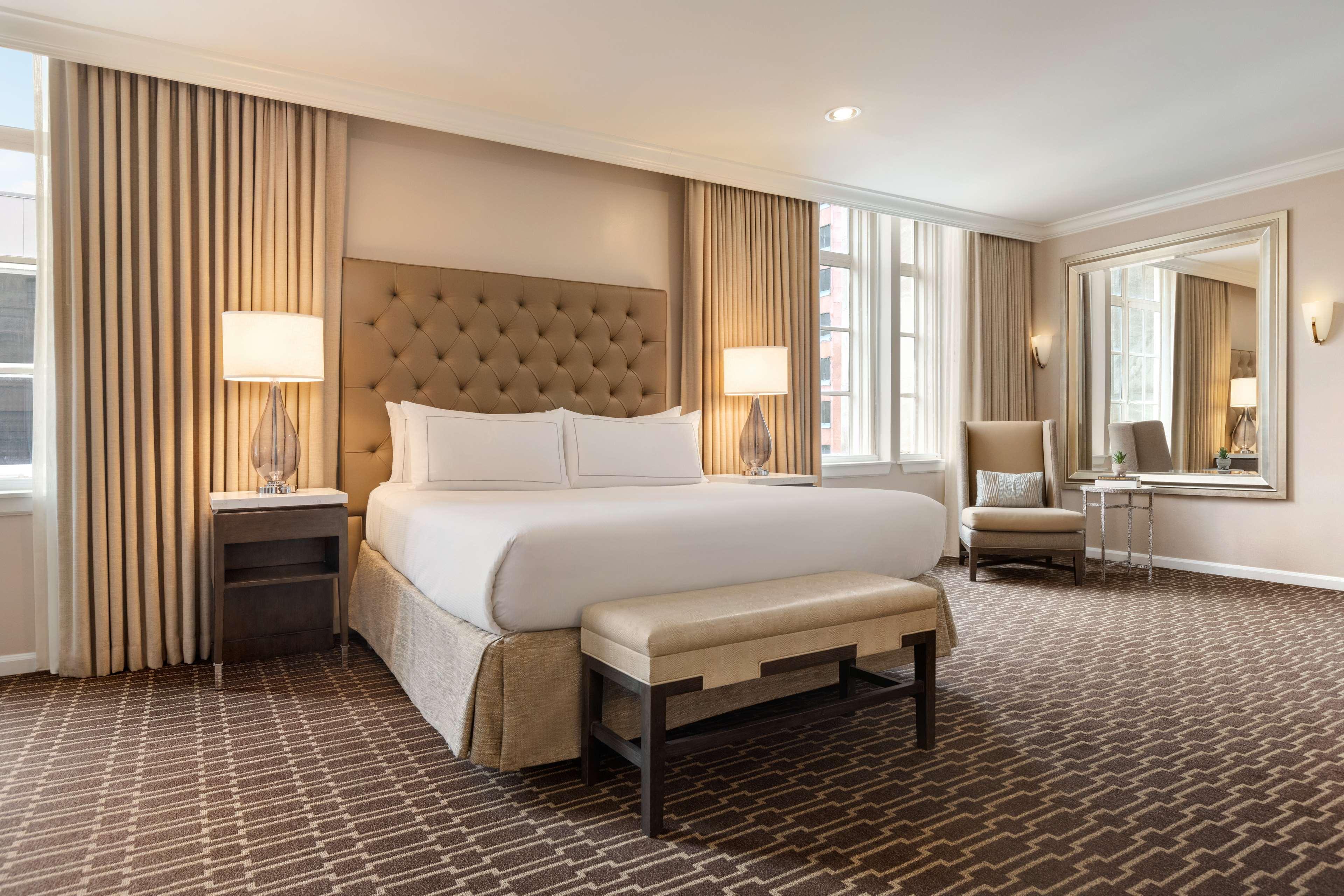 Junior Suite Executive King Bed