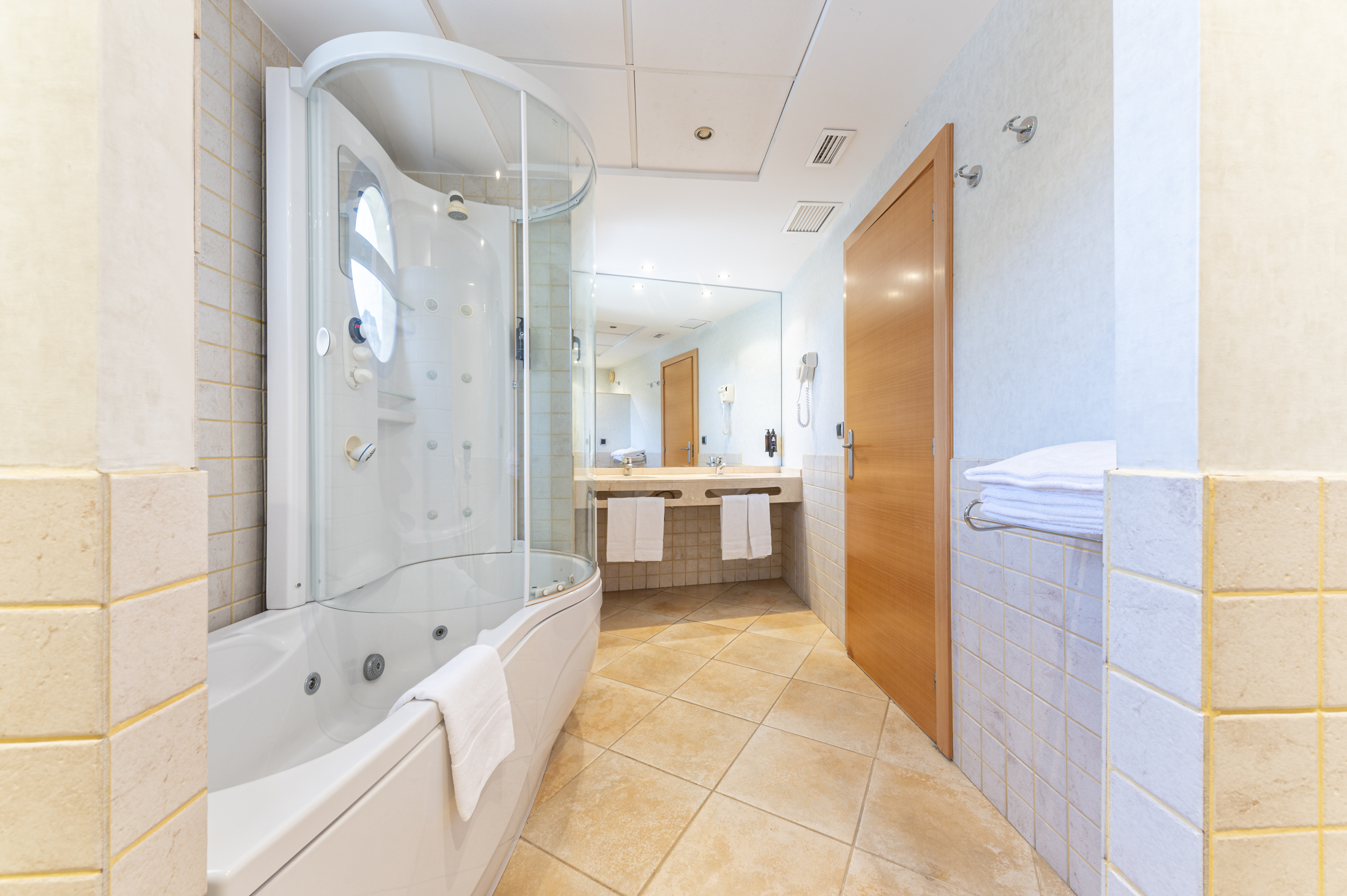 Double or Twin Standard