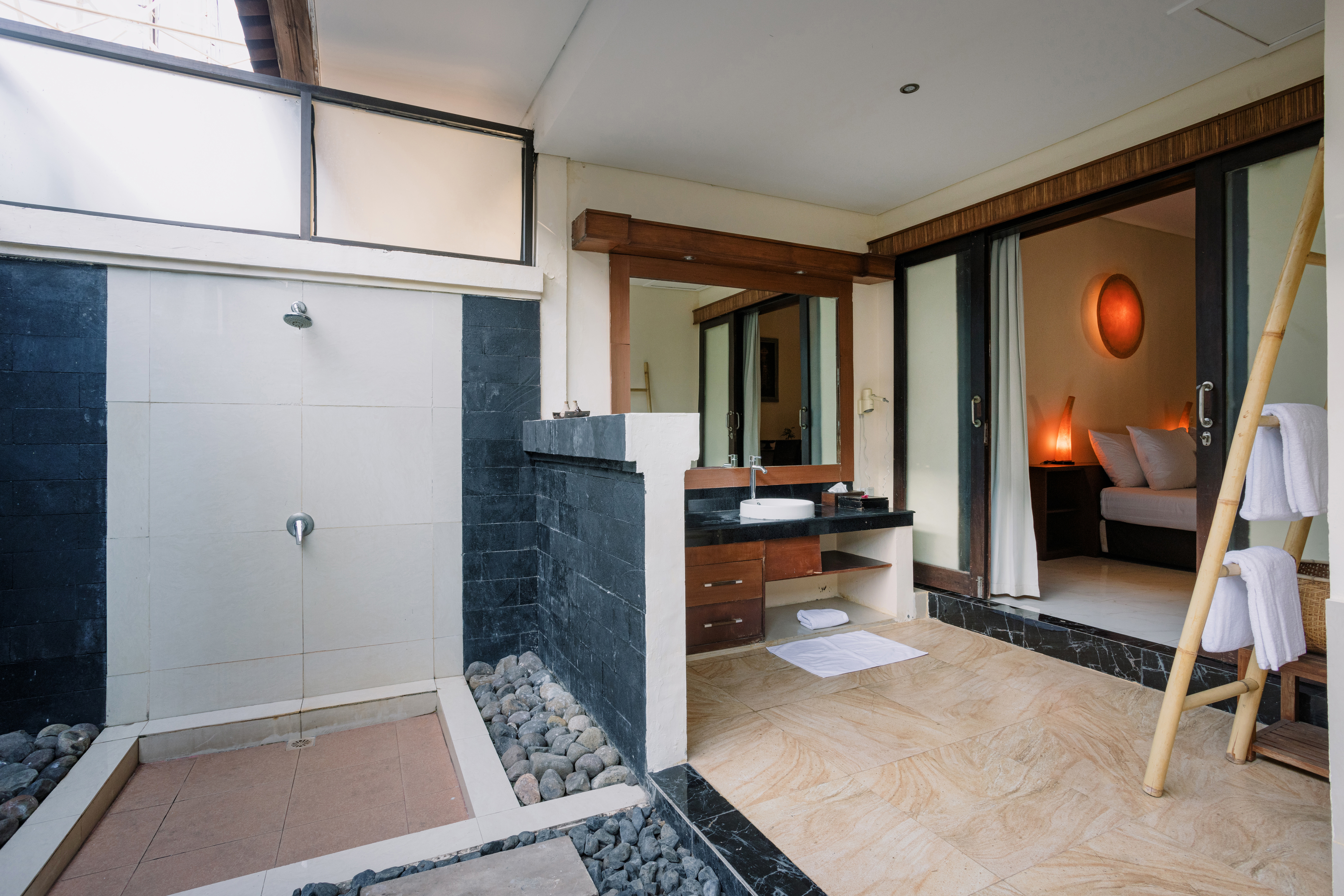 Double Deluxe One Bedroom