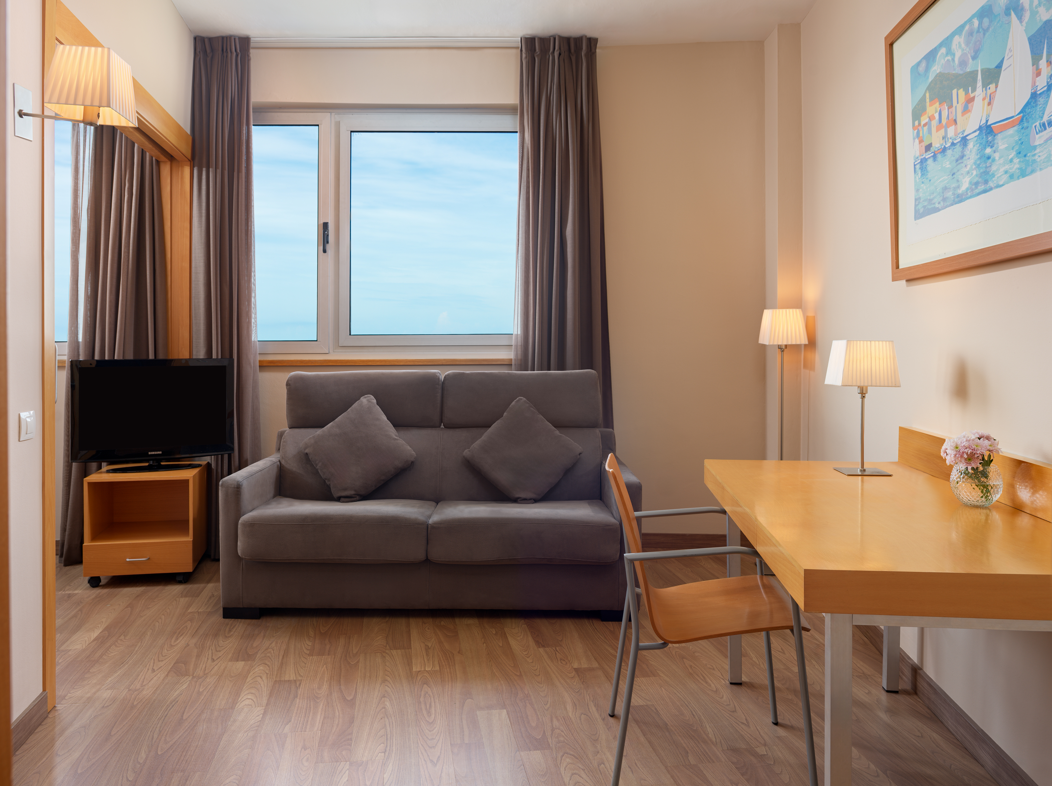 Apartment Capacity 4