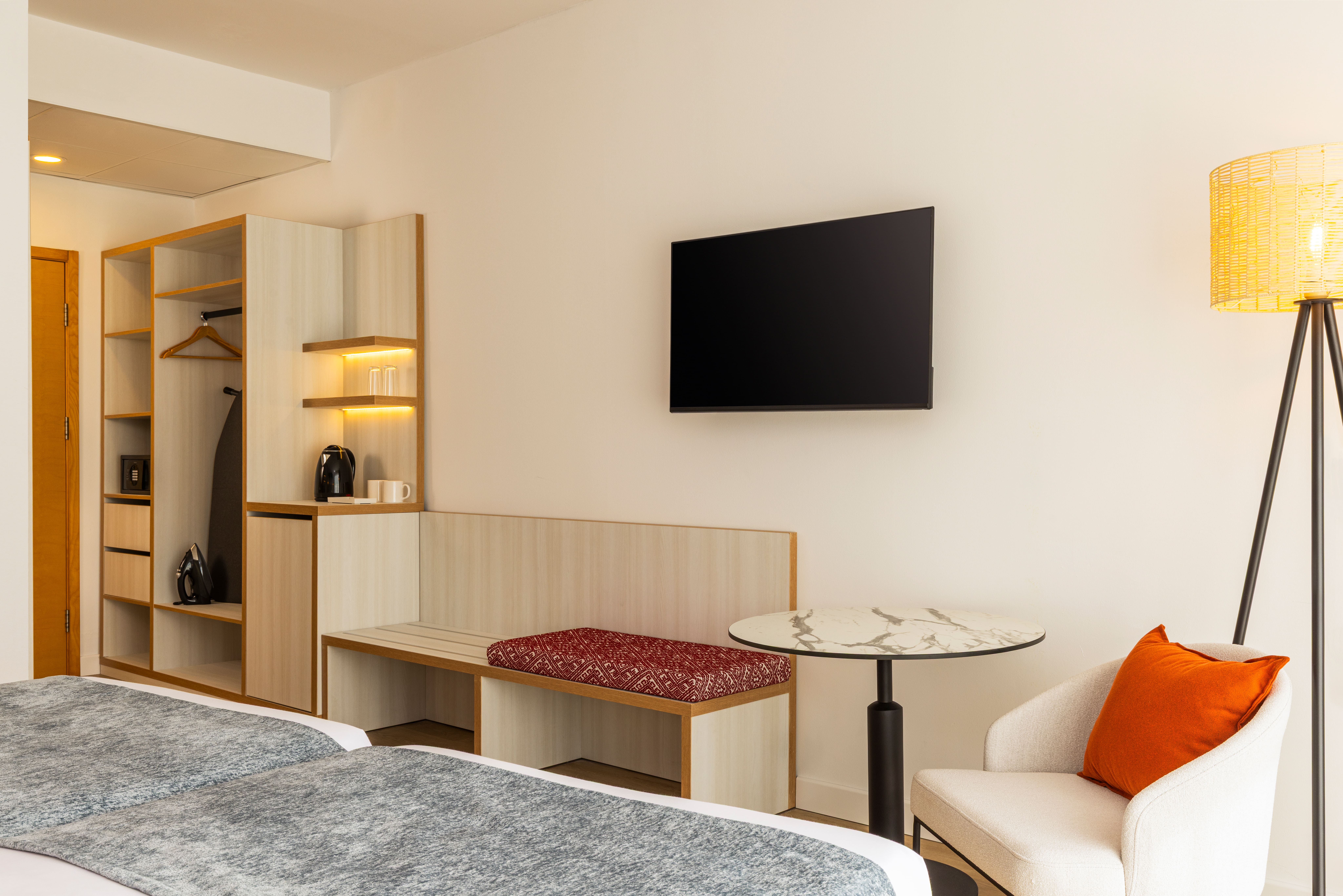 Double Single Superior Pool View