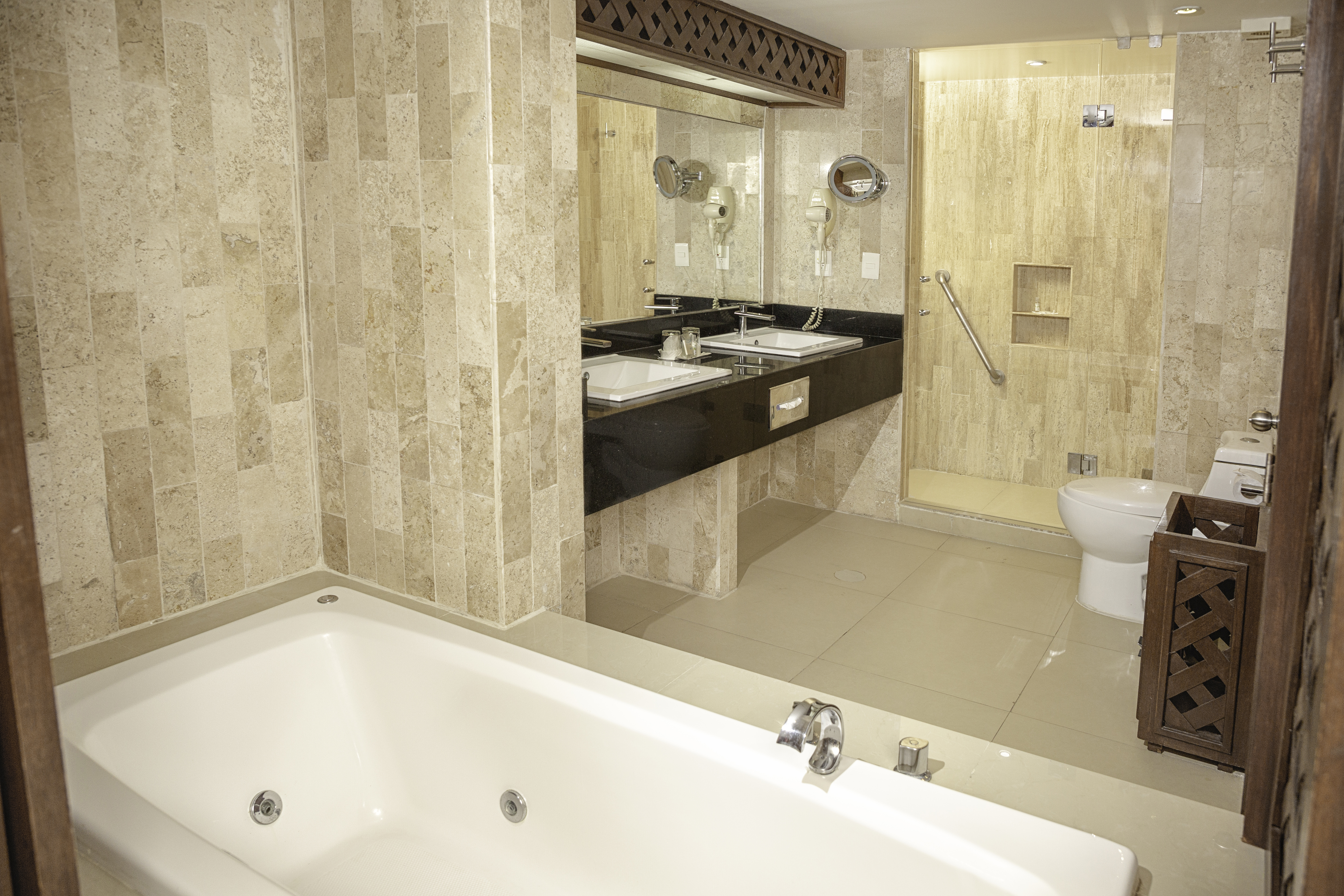 Junior Suite Superior King Bed