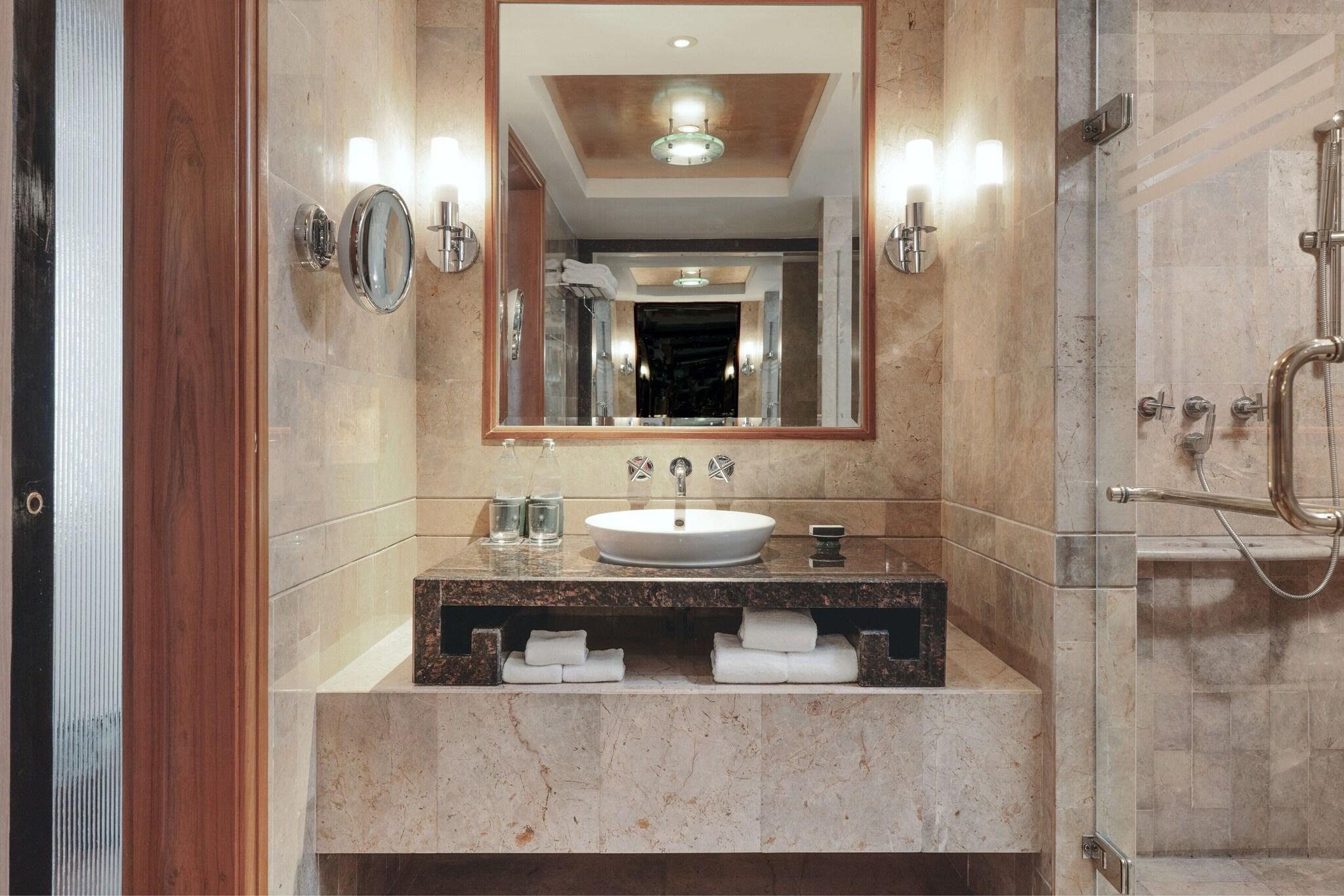 Suite Presidential with Views