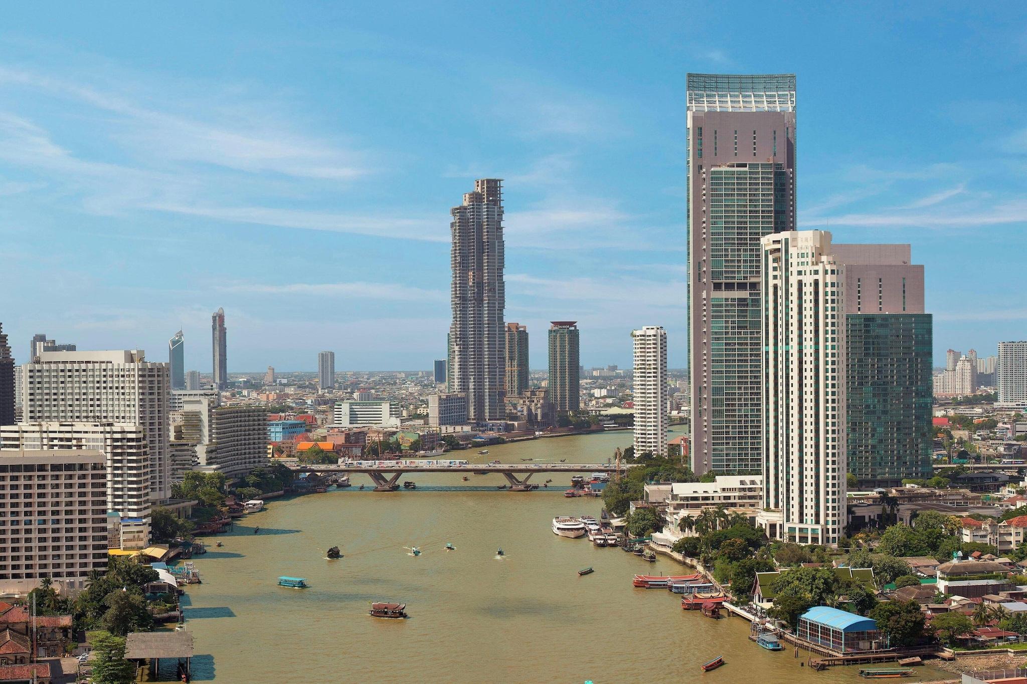 Junior Suite King Size Bed