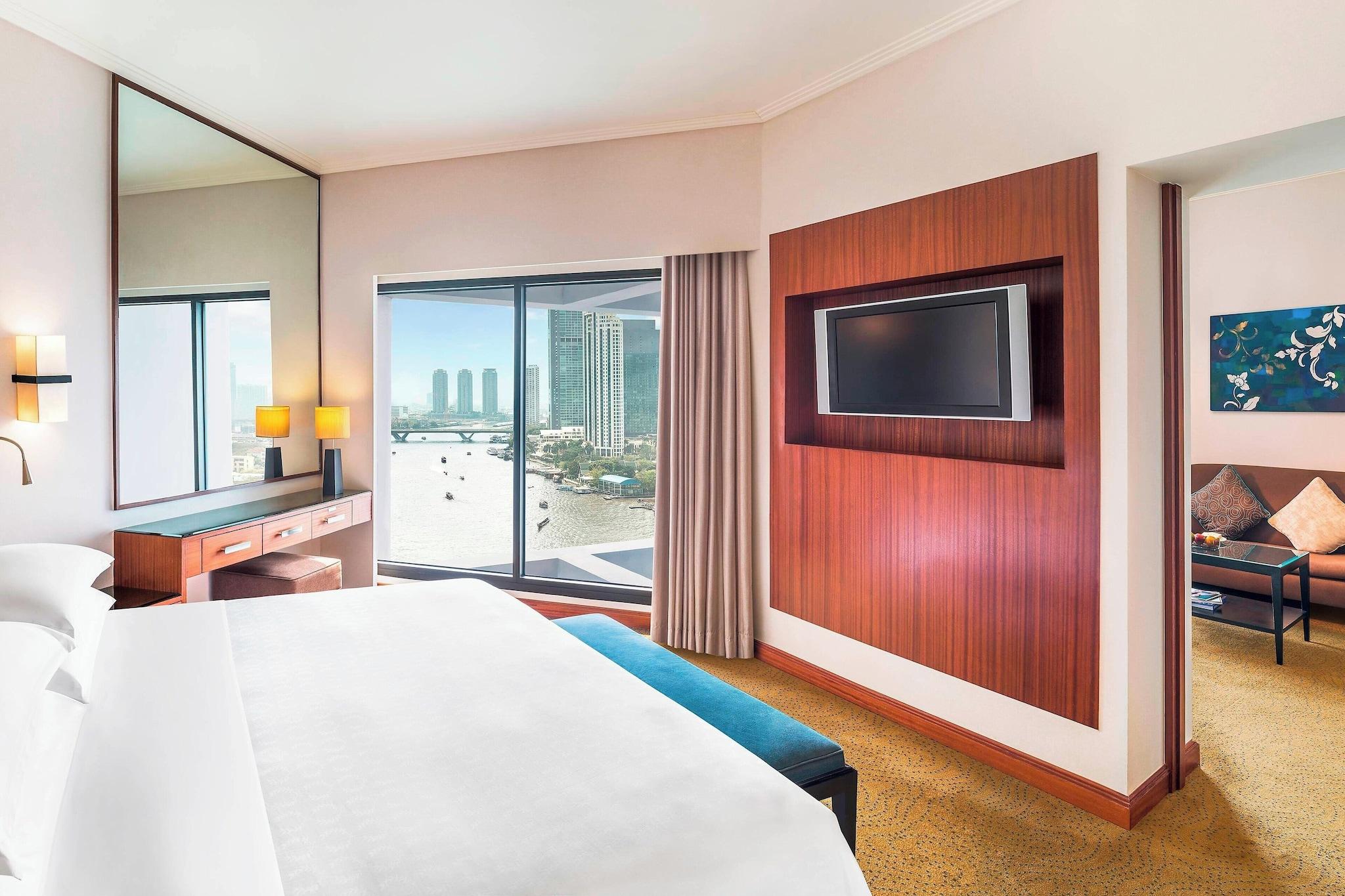 Junior Suite King Size Bed