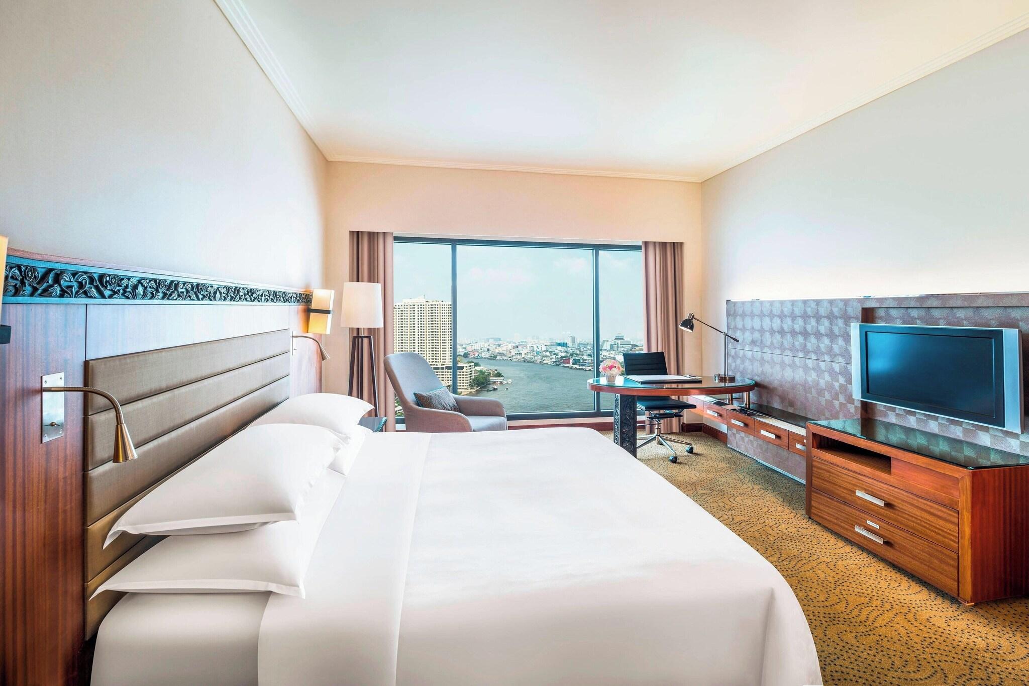 Double Executive King Bed