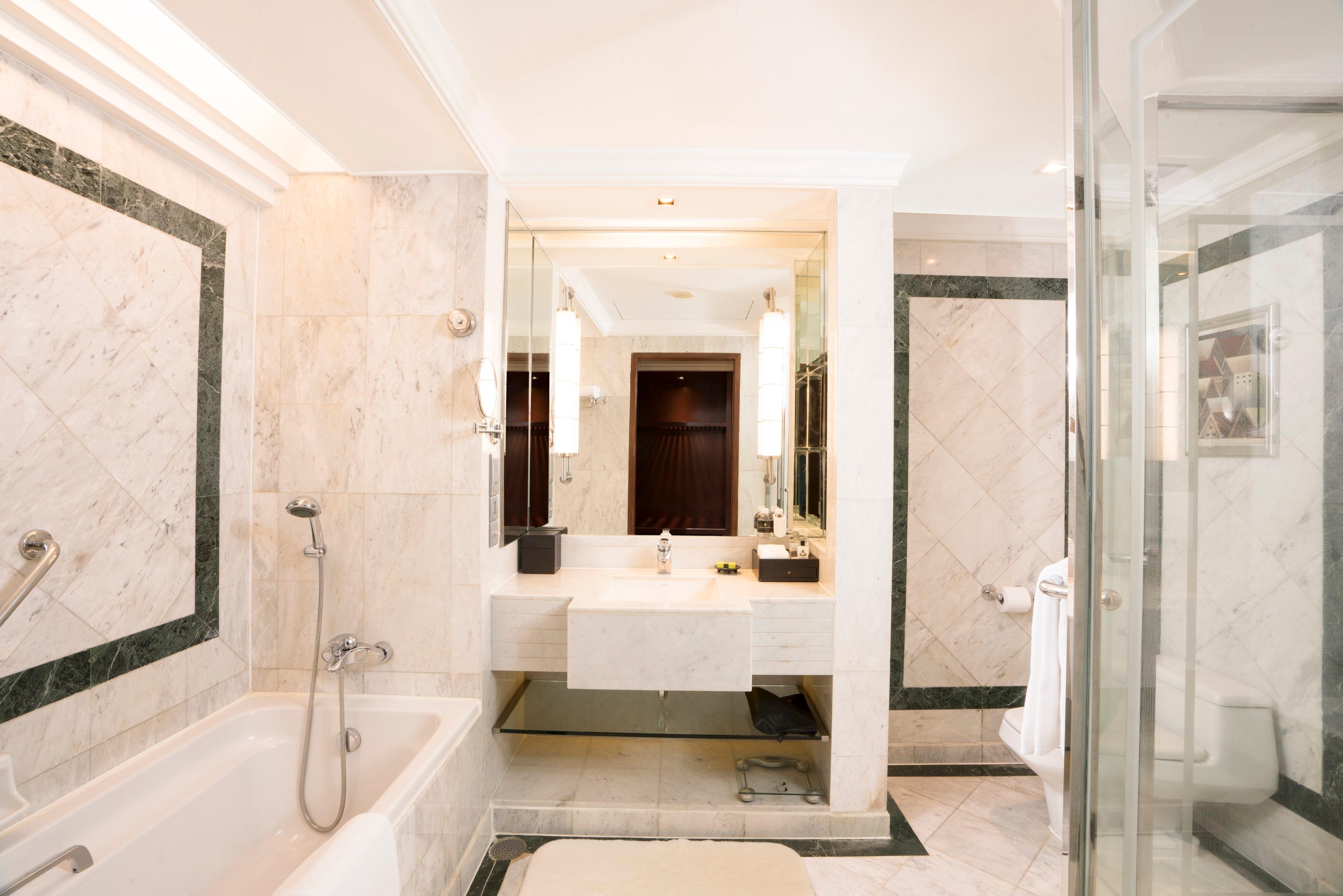 Double Club King Bed