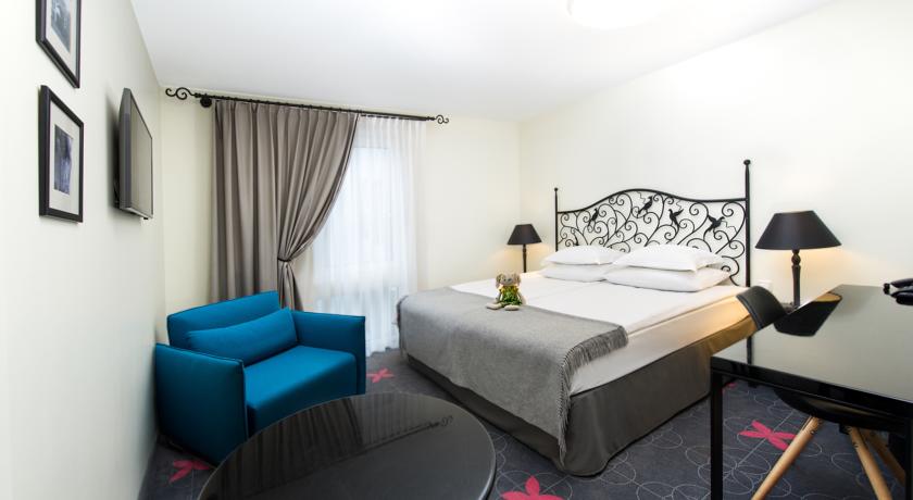 Family Room Standard