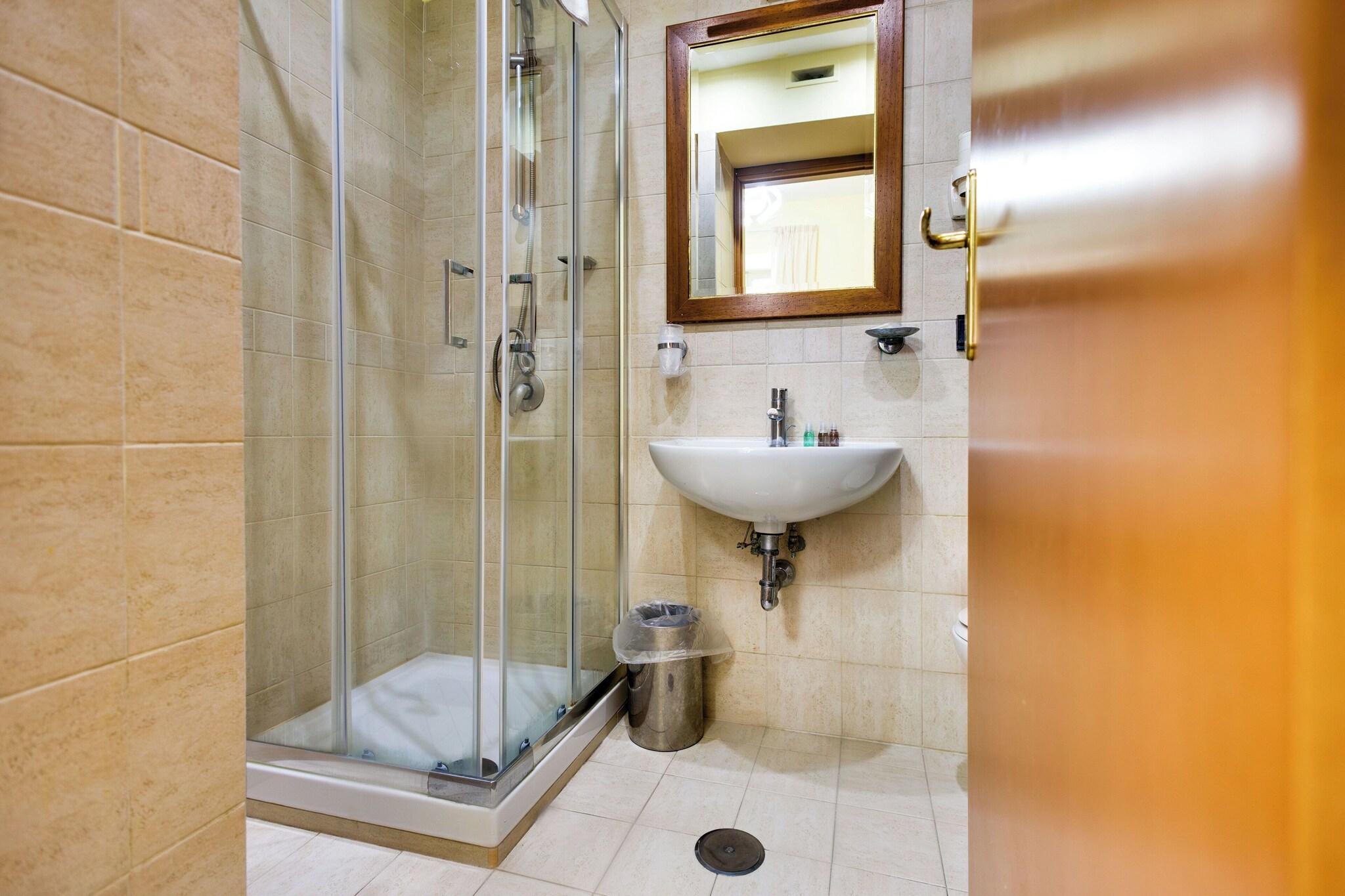 Triple Queen Size Bed