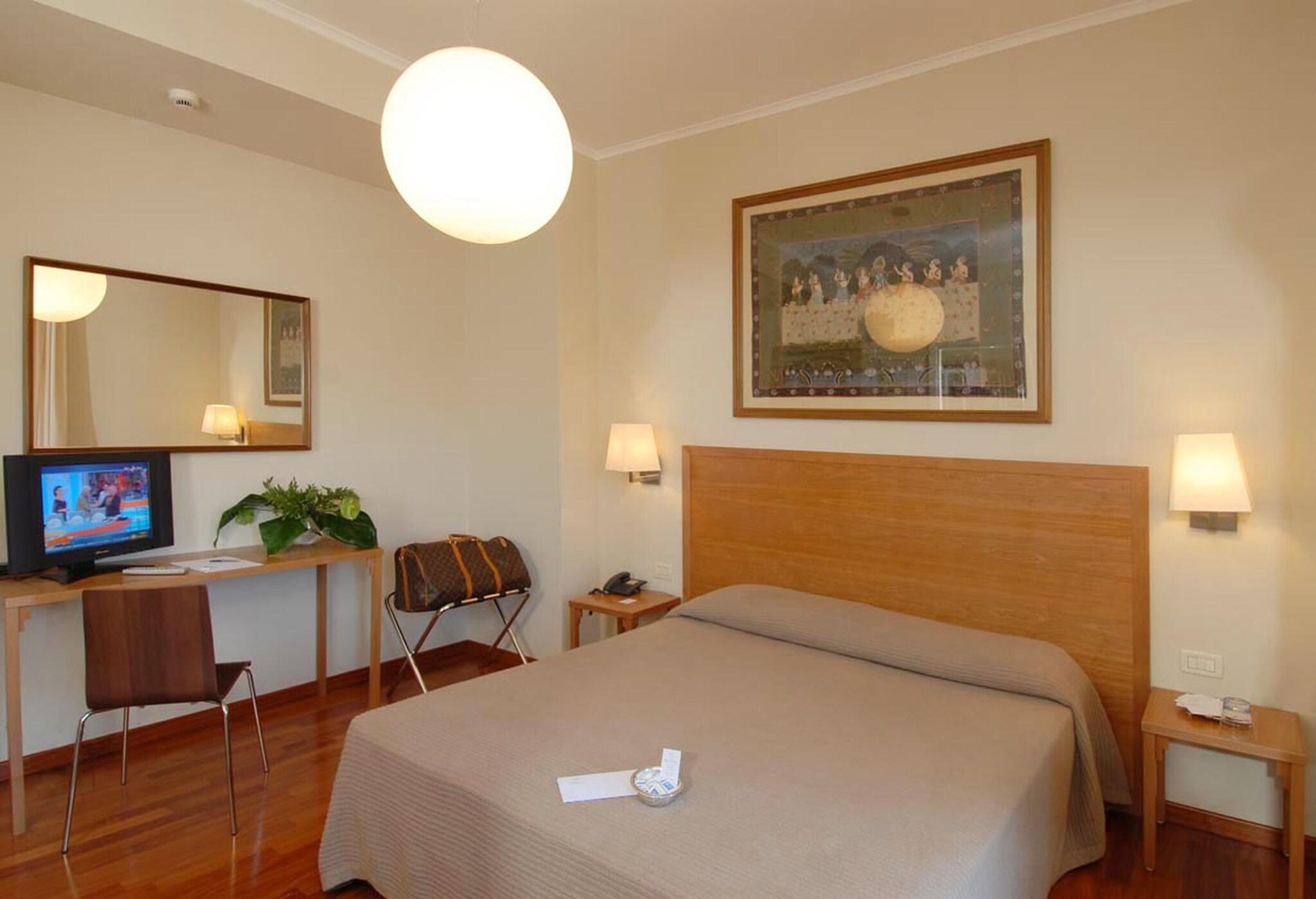 Double Queen Size Bed