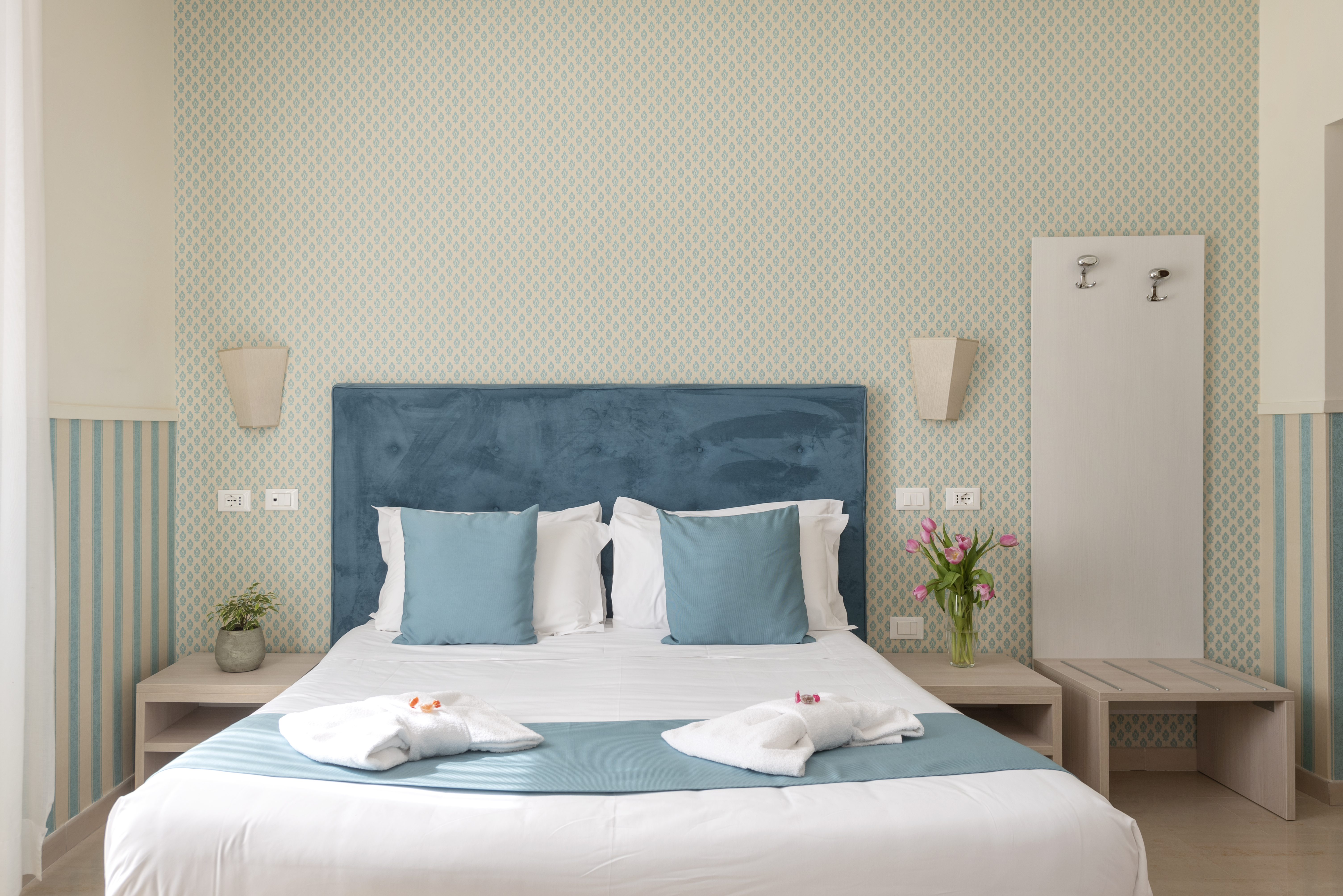 Double or Twin Standard