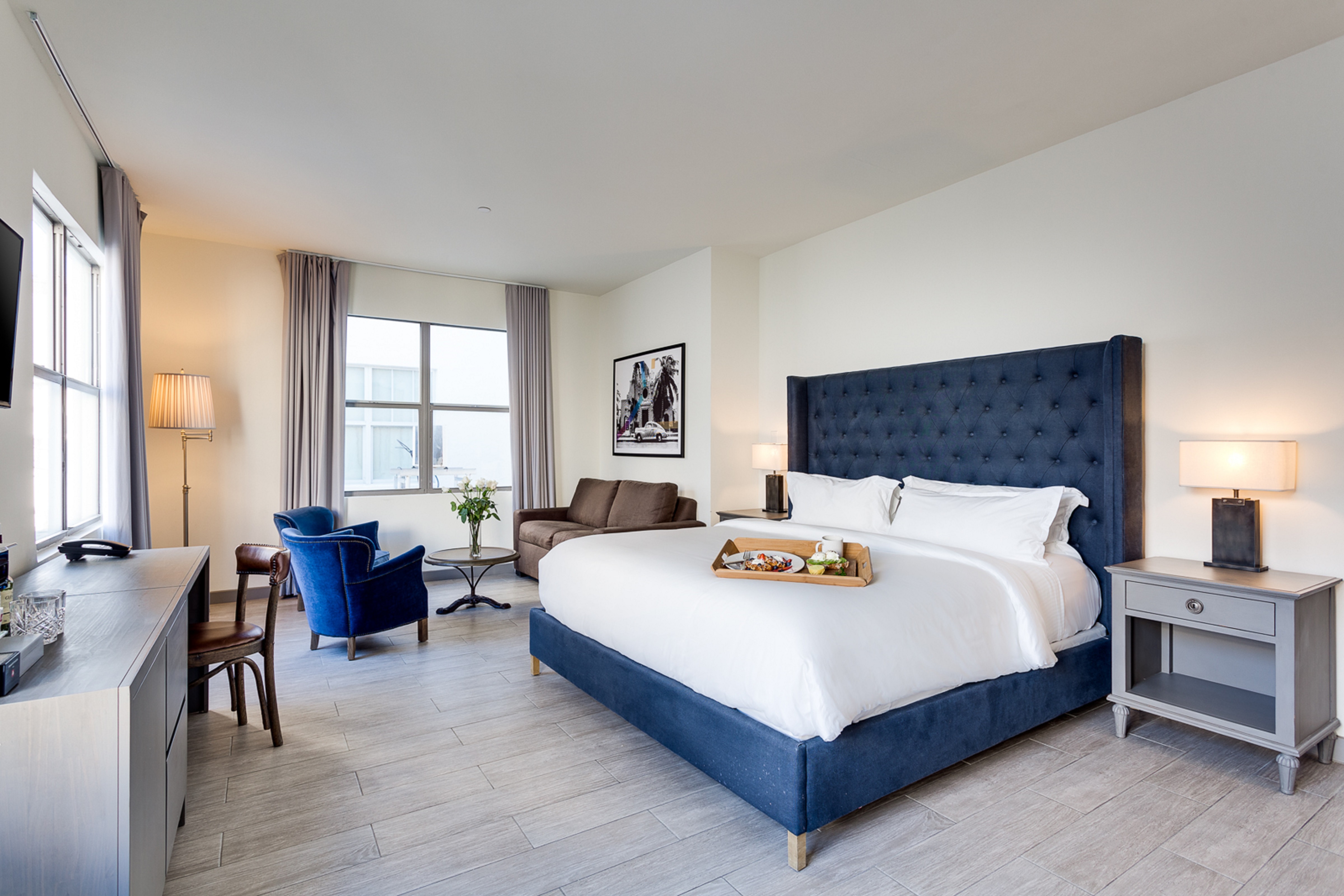 Double Deluxe King Bed