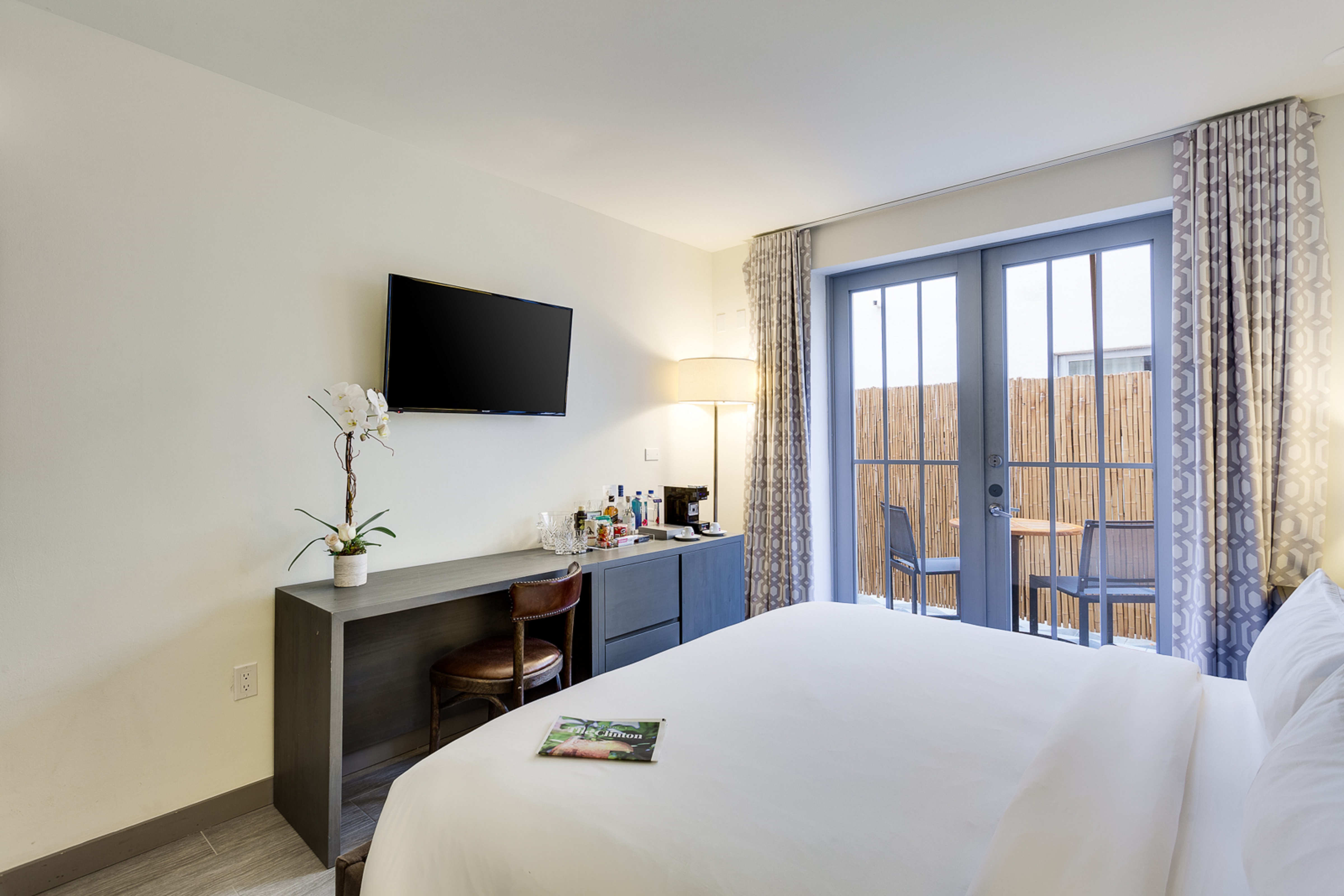 Double Classic King Bed