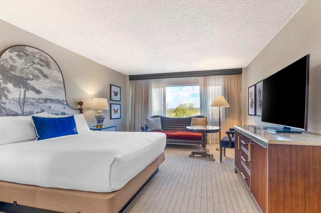 Double Deluxe King Bed