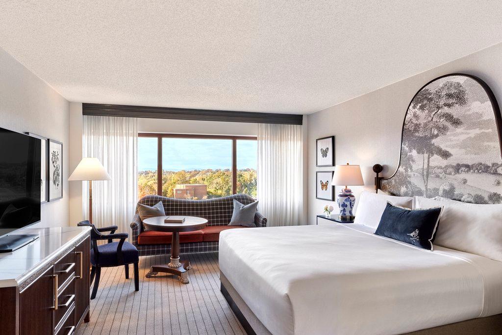 Double Deluxe King Bed