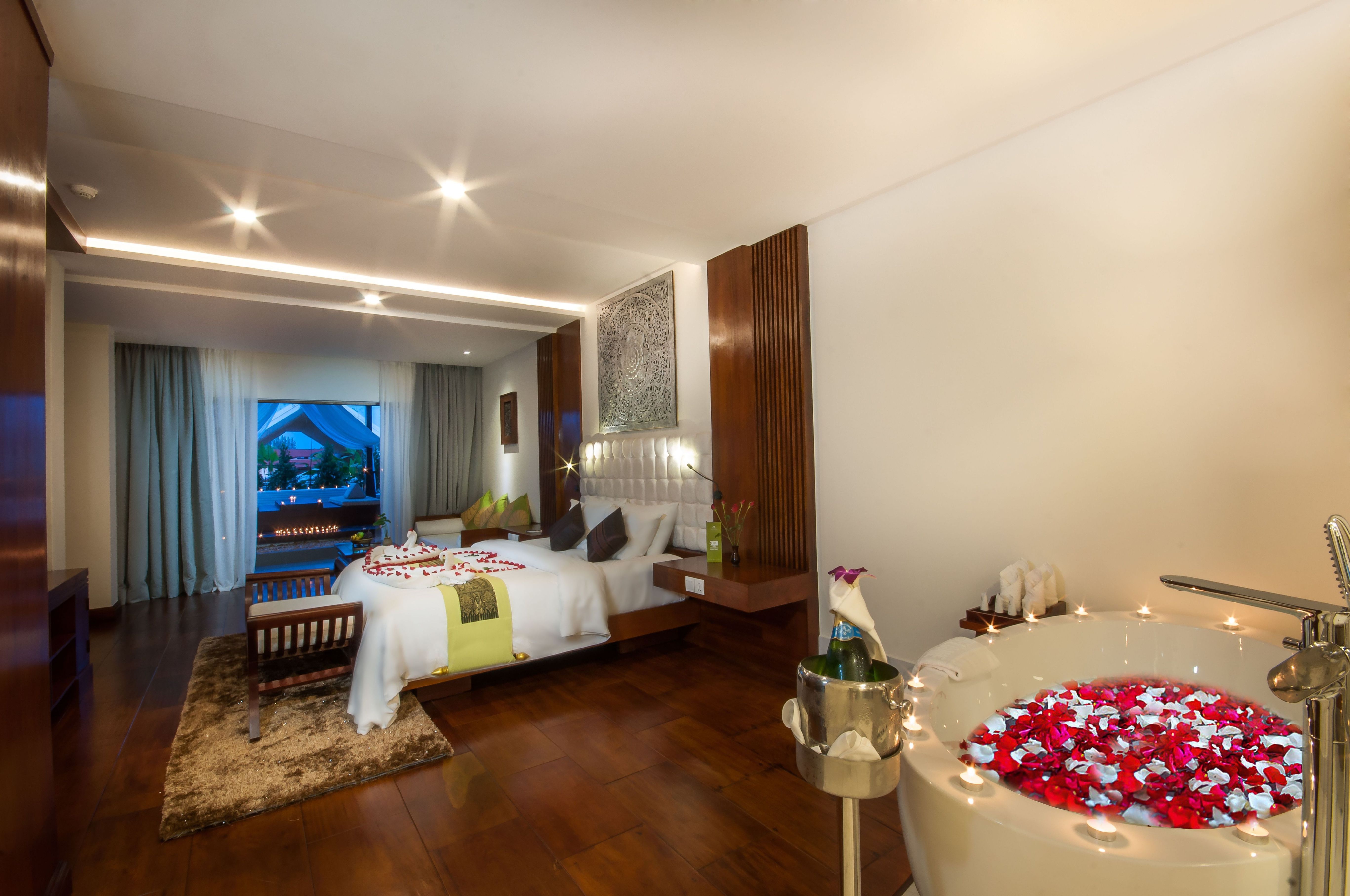 Suite Club King Bed