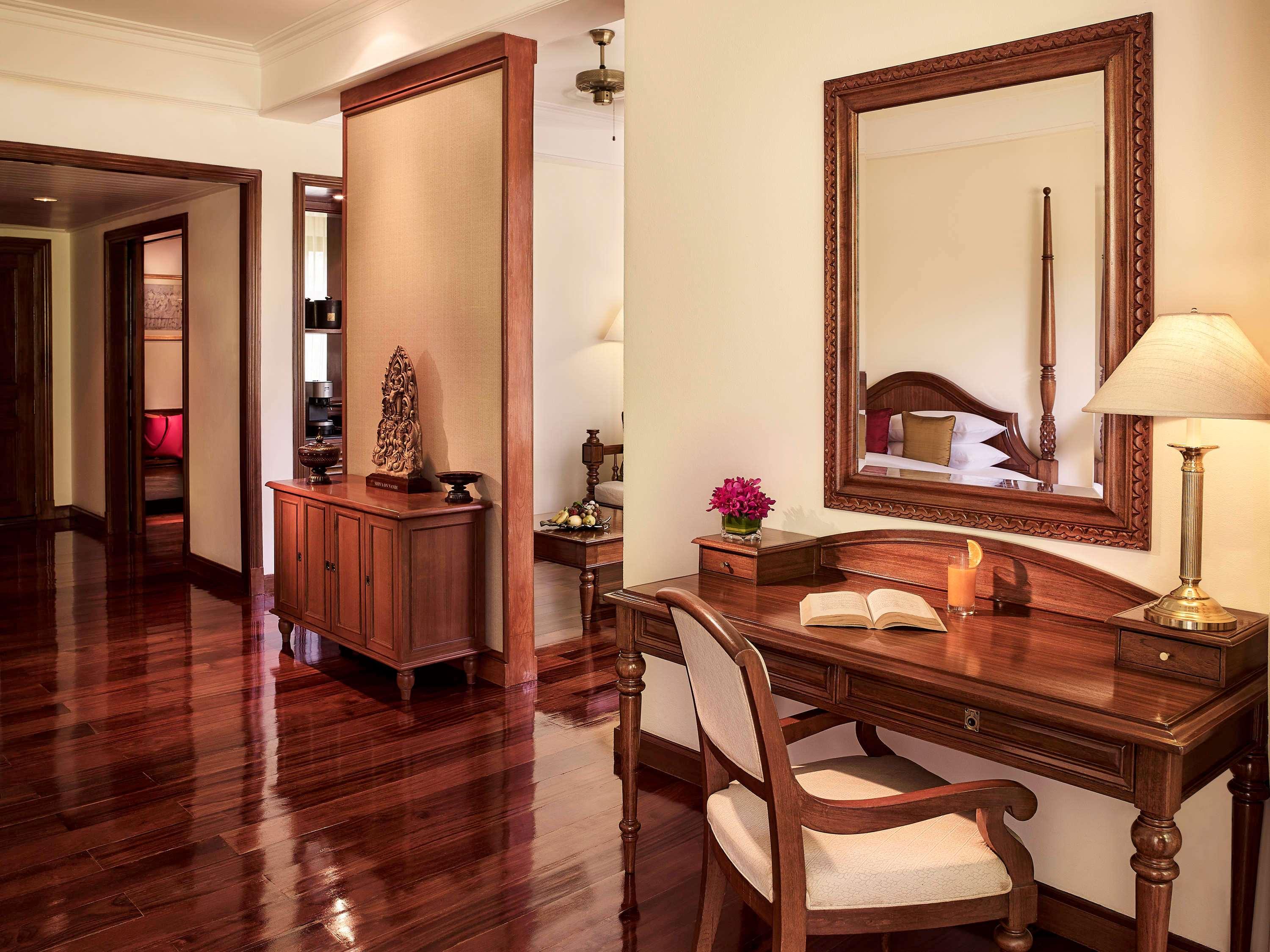 Junior Suite King Size Bed