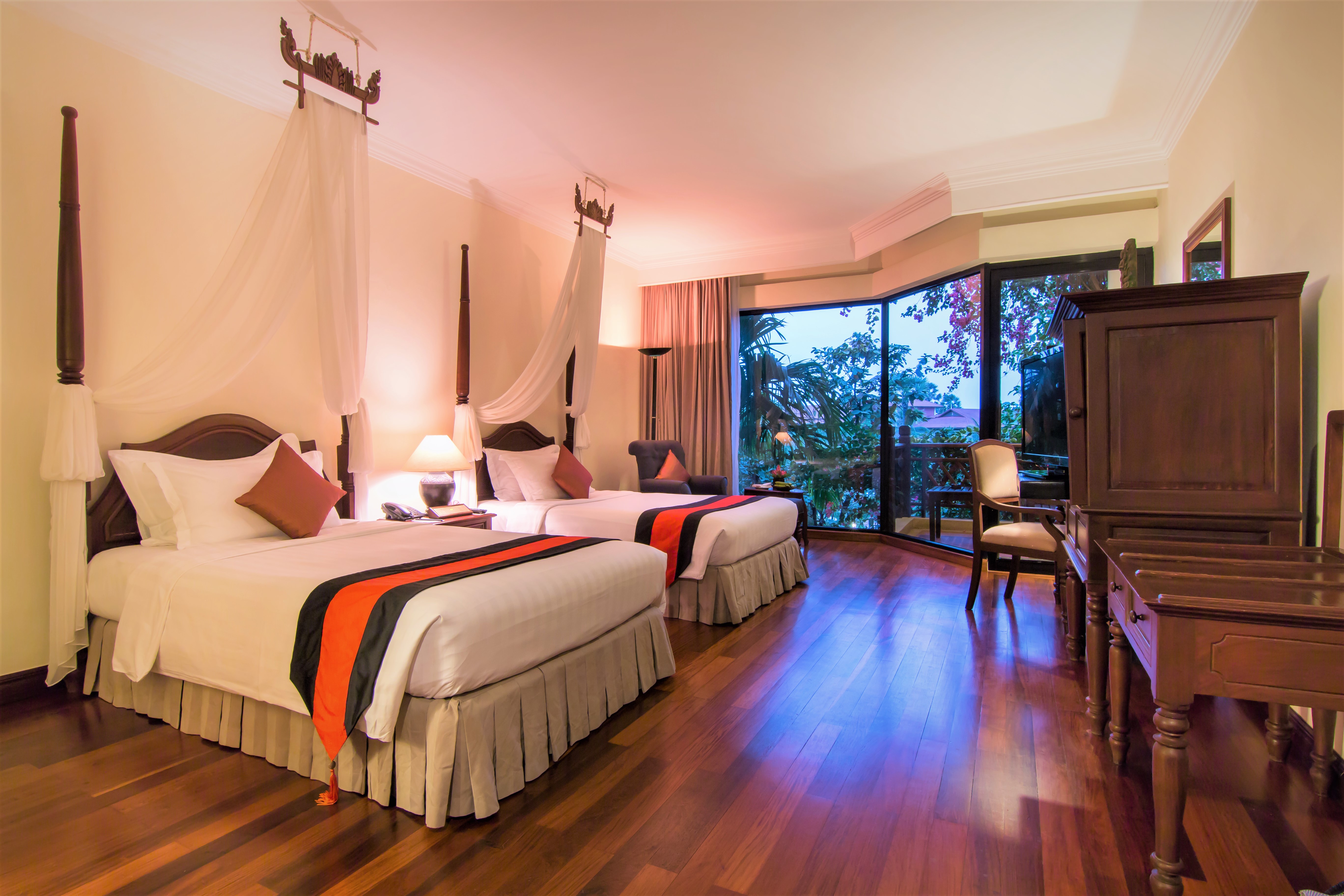 Double or Twin Deluxe